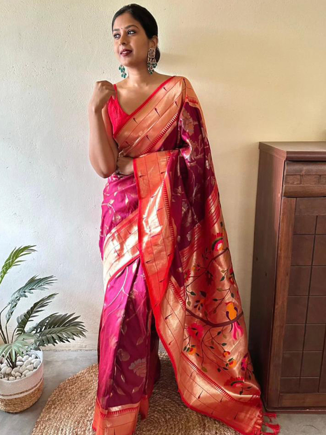

KALINI Ethnic Motifs Woven Design Zari Saree, Purple