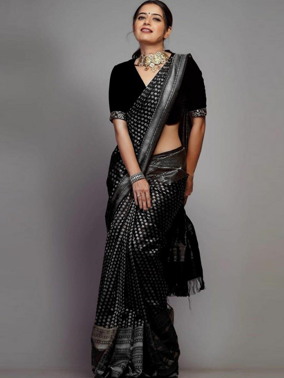 

KALINI Ethnic Motifs Woven Design Zari Saree, Black