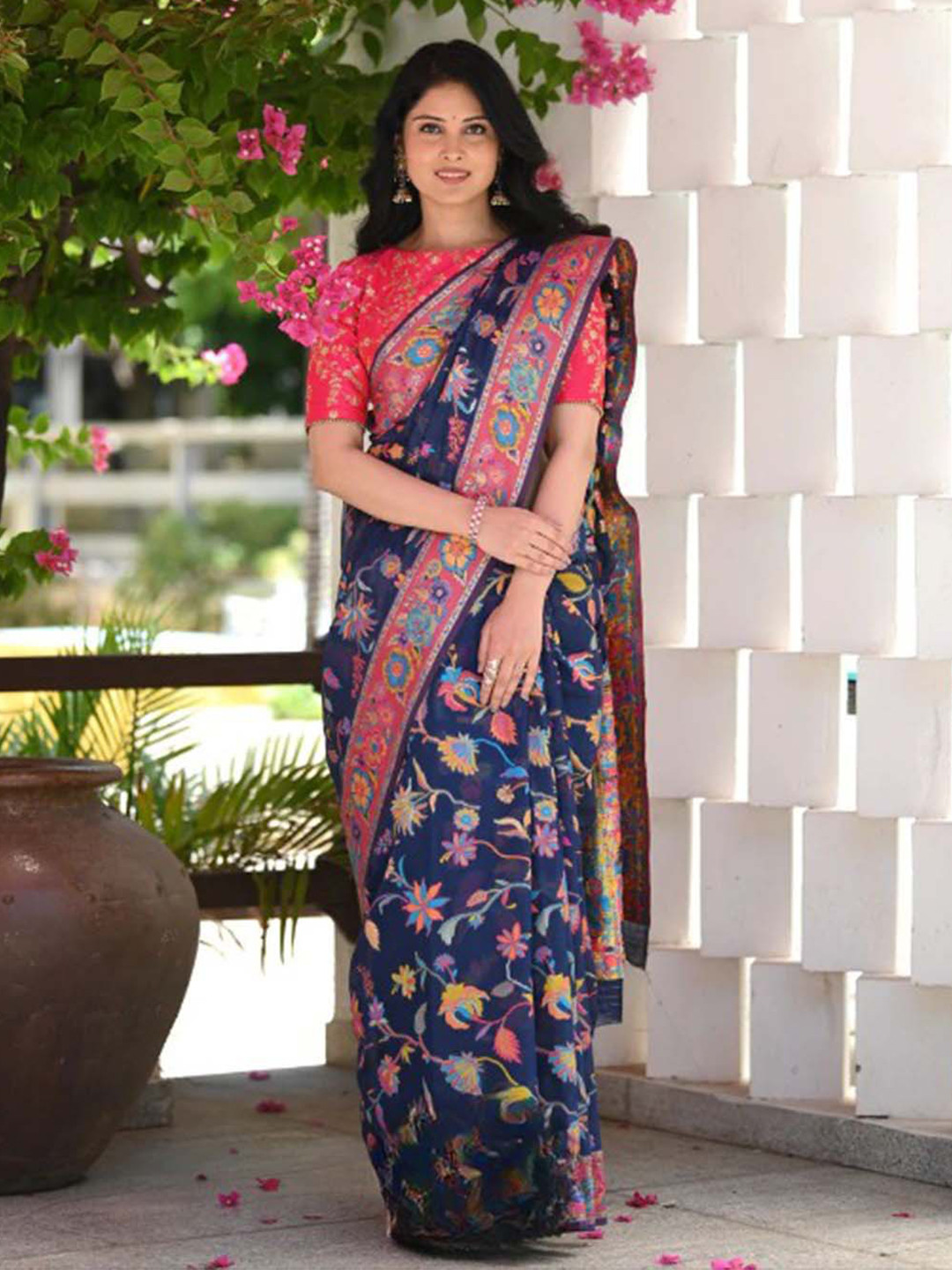

KALINI Floral Woven Design Saree, Navy blue