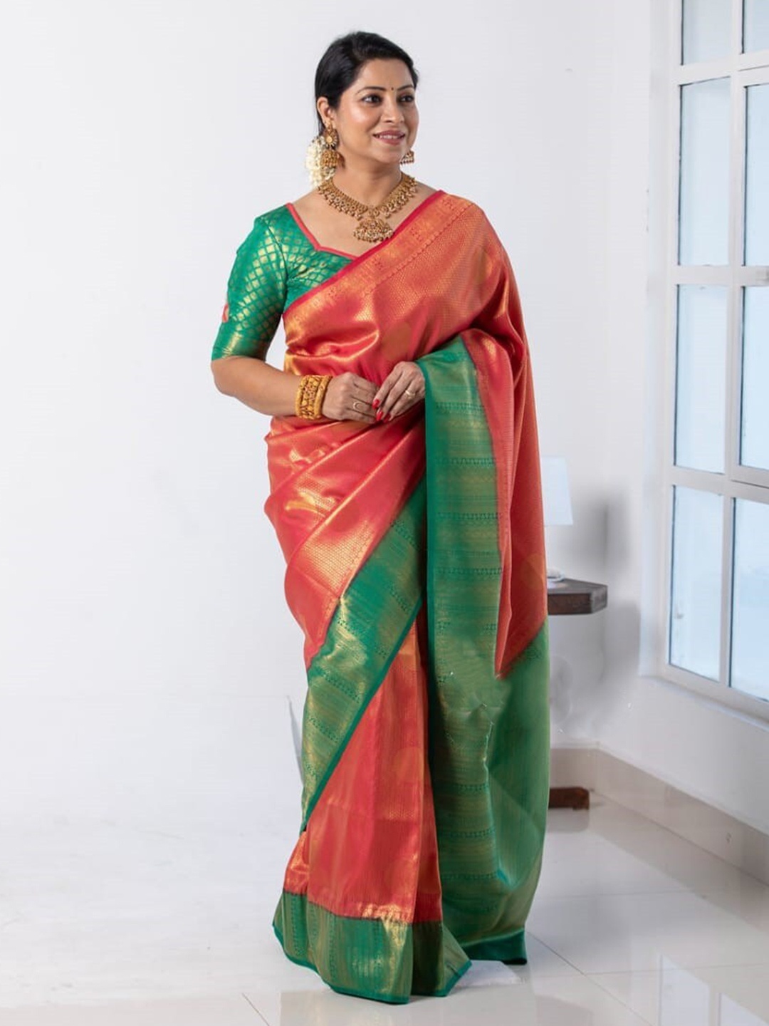 

KALINI Ethnic Motifs Zari Art Silk Saree, Red