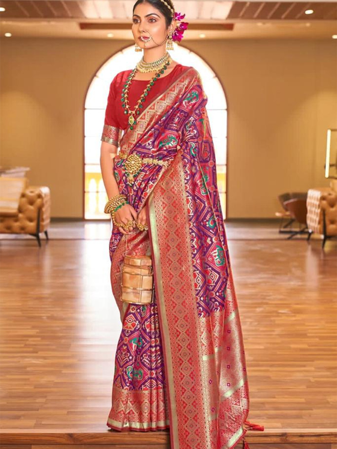 

KALINI Ethnic Motifs Woven Design Zari Art Silk Saree, Purple