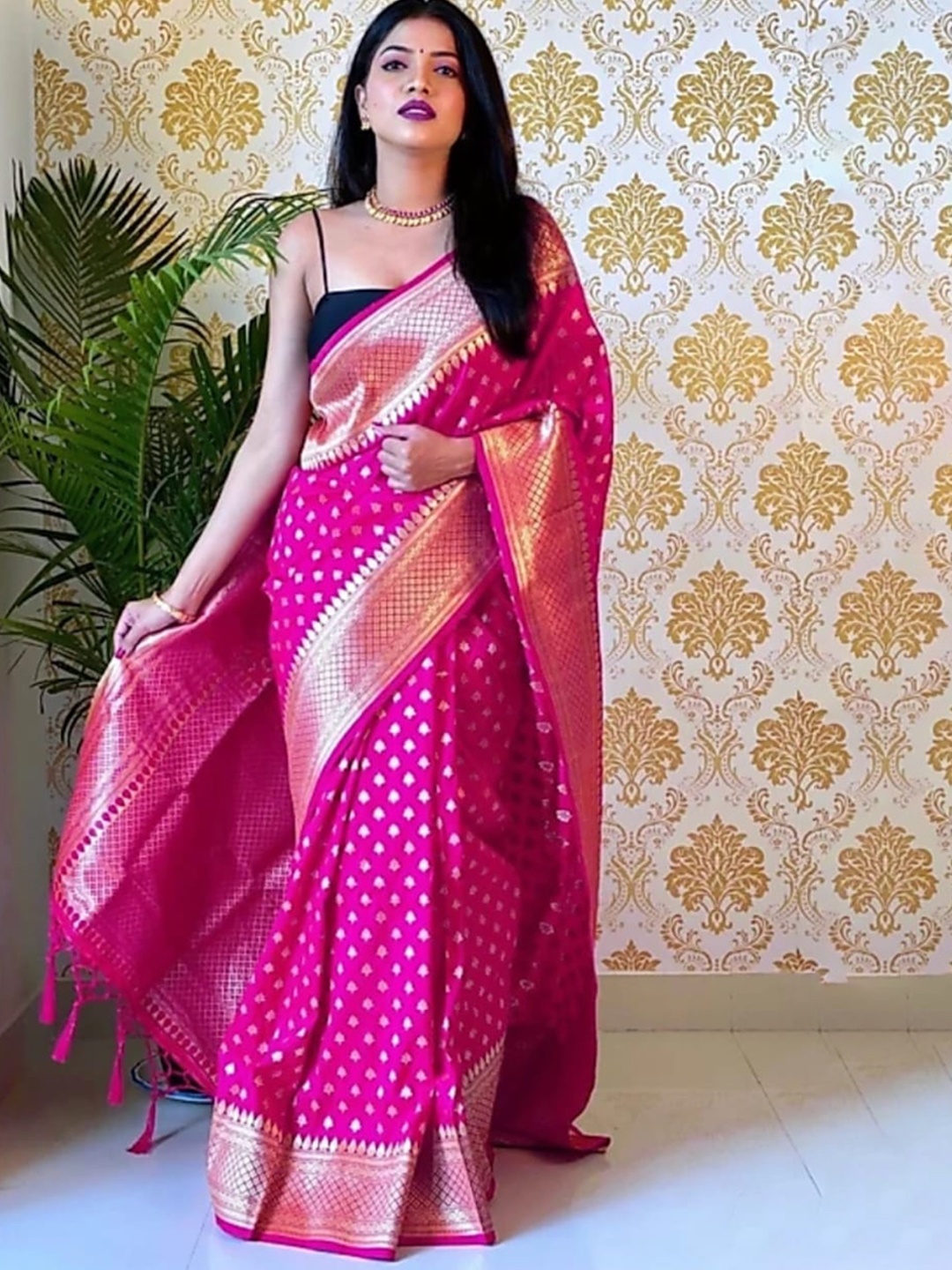 

KALINI Ethnic Motifs Woven Design Zari Art Silk Saree, Pink
