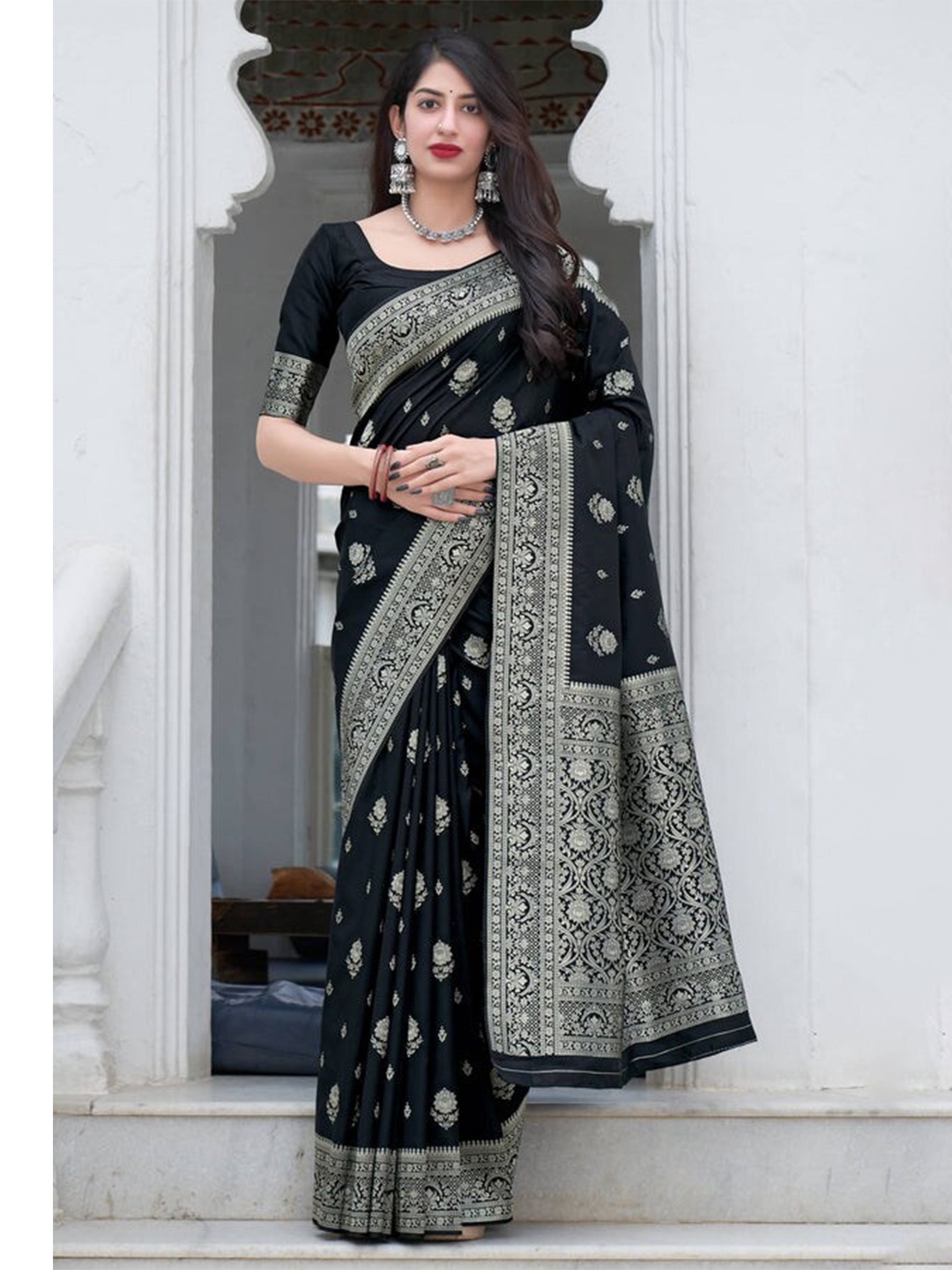 

KALINI Ethnic Motifs Woven Design Zari Art Silk Saree, Black