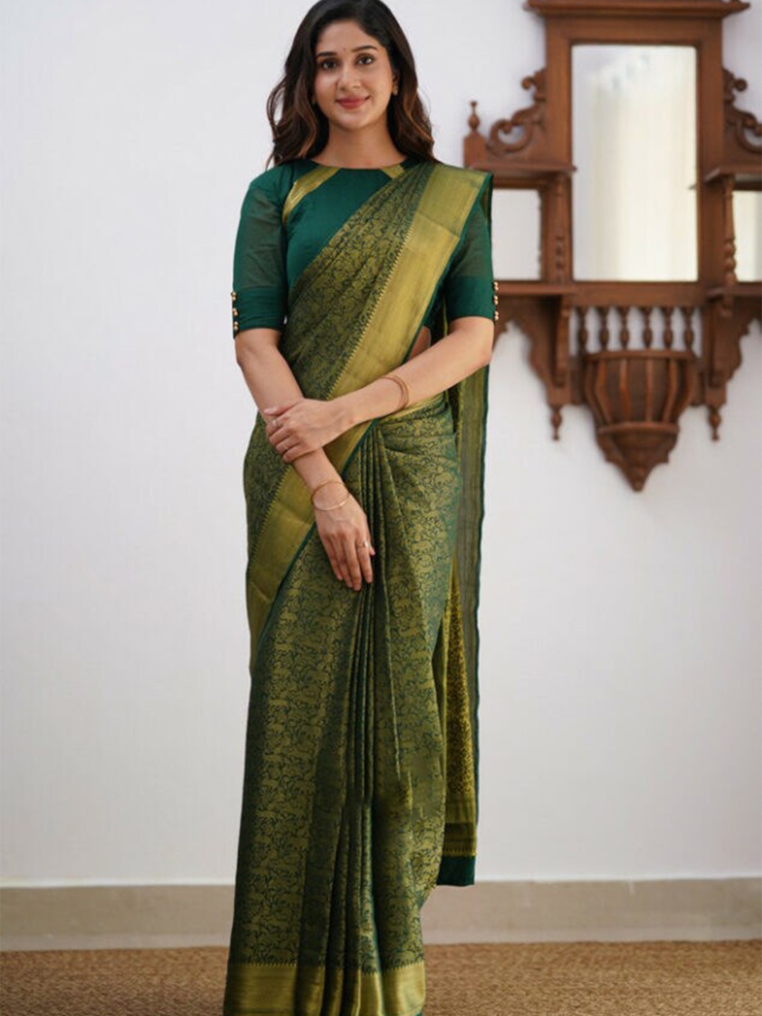 

KALINI Ethnic Motifs Woven Design Zari Art Silk Saree, Green