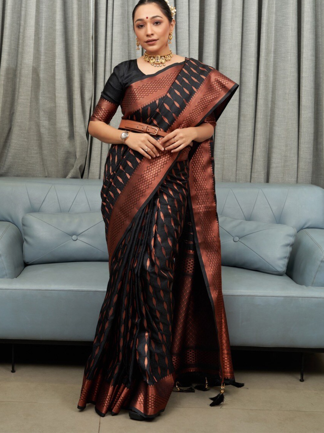 

KALINI Ethnic Motifs Woven Design Zari Art Silk Saree, Black