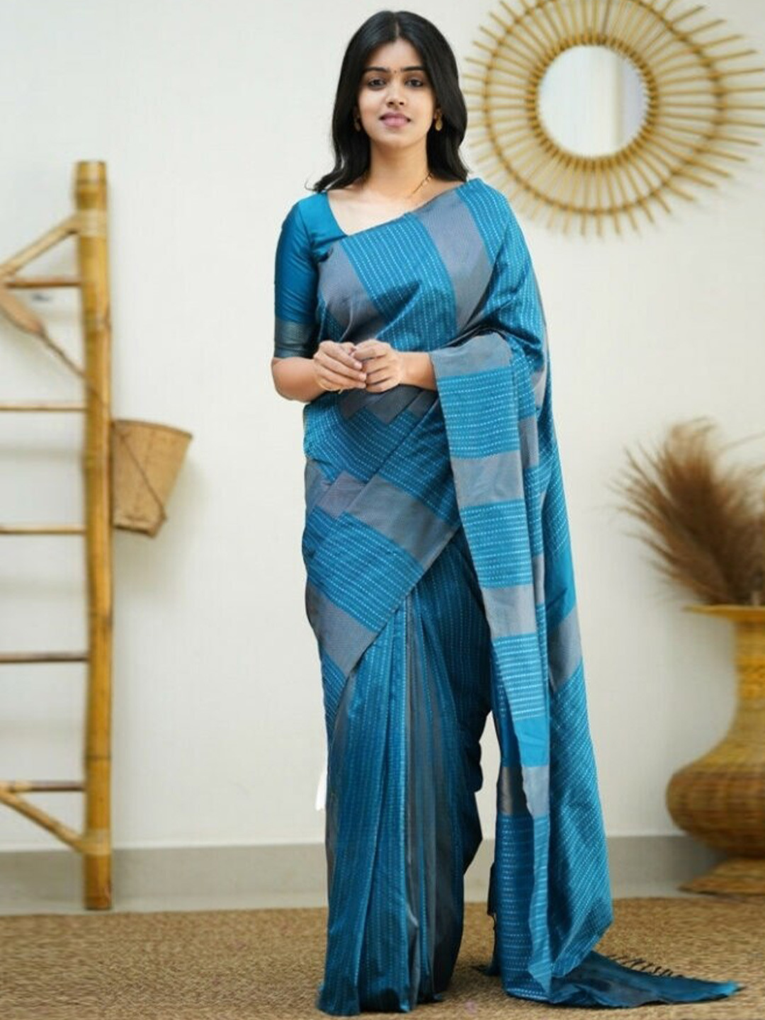 

KALINI Striped Woven Design Zari Saree, Blue