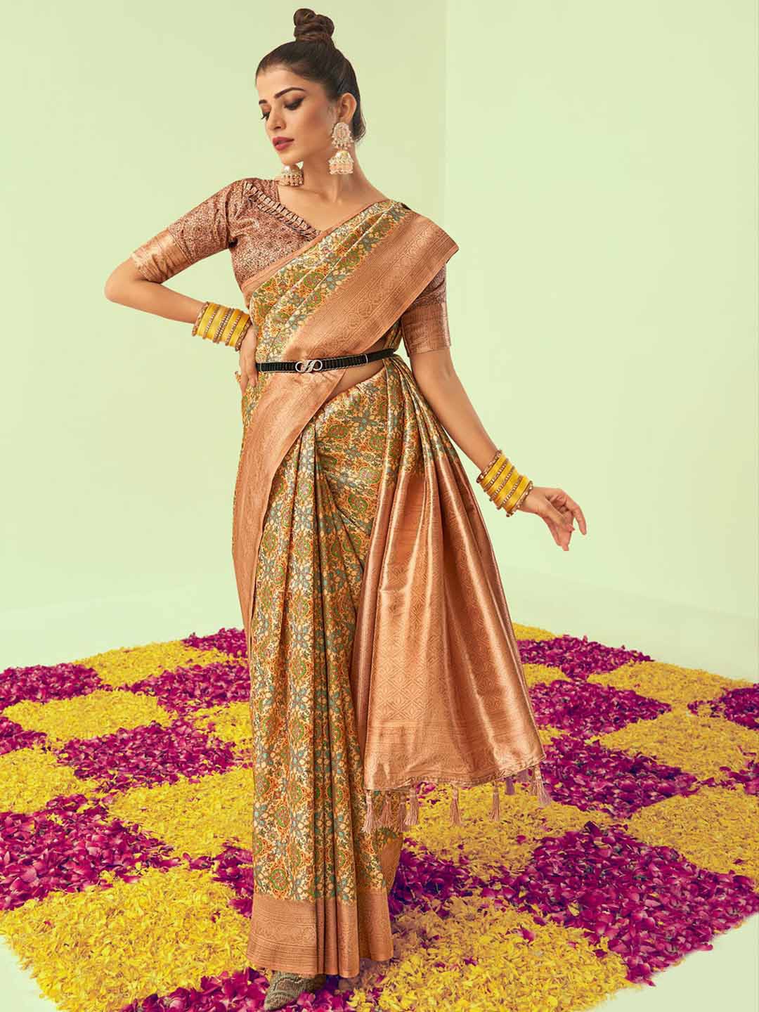 

KALINI Floral Printed Zari Saree, Beige
