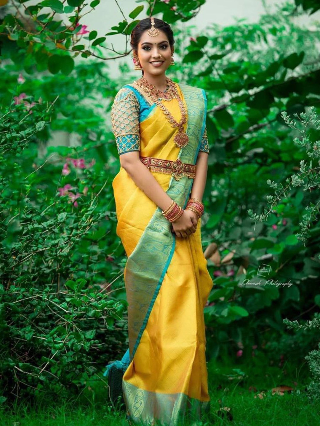 

KALINI Checked Zari Saree, Yellow