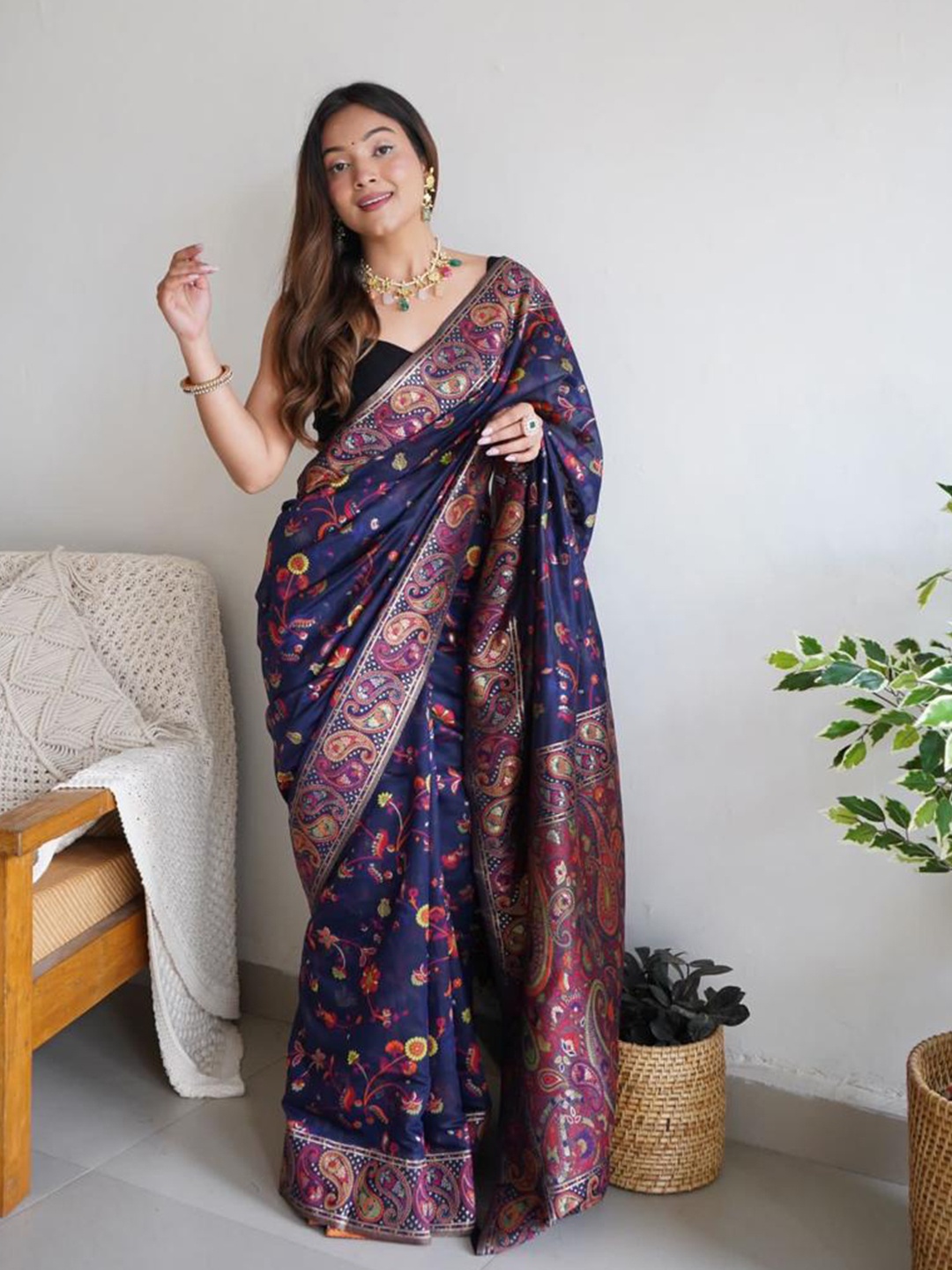

KALINI Floral Woven Design Zari Saree, Blue