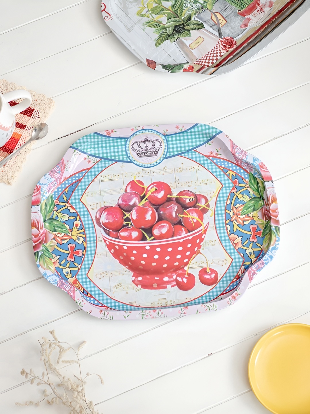 

THEDECORKART Red Printed Curved Serving Tray
