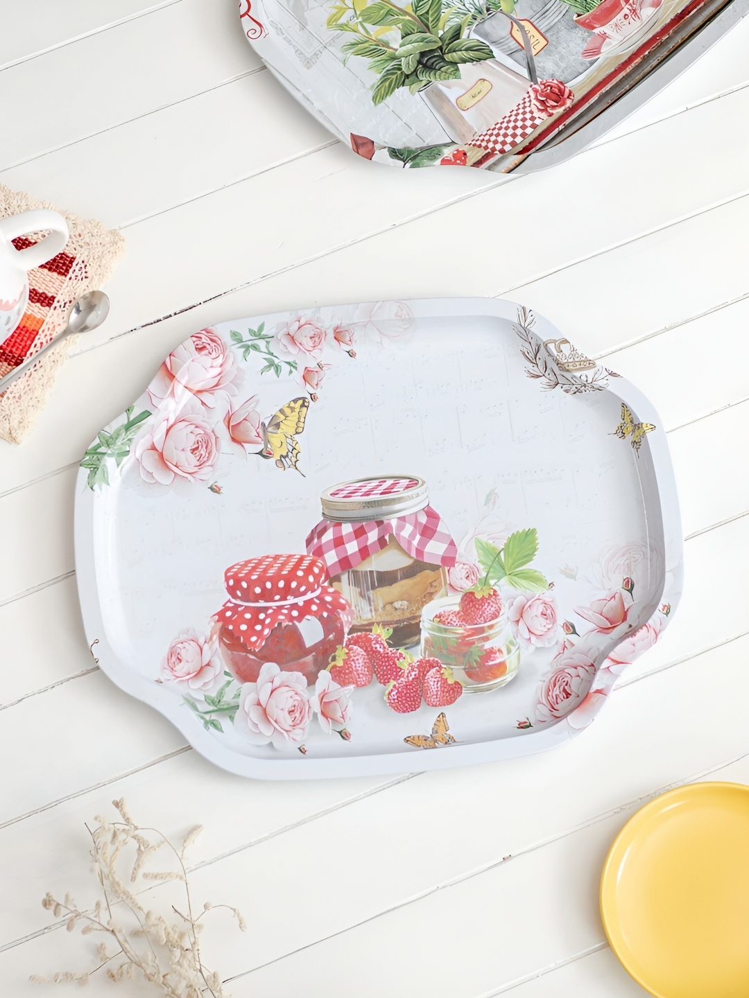 

THEDECORKART White Printed Curved Serving Tray