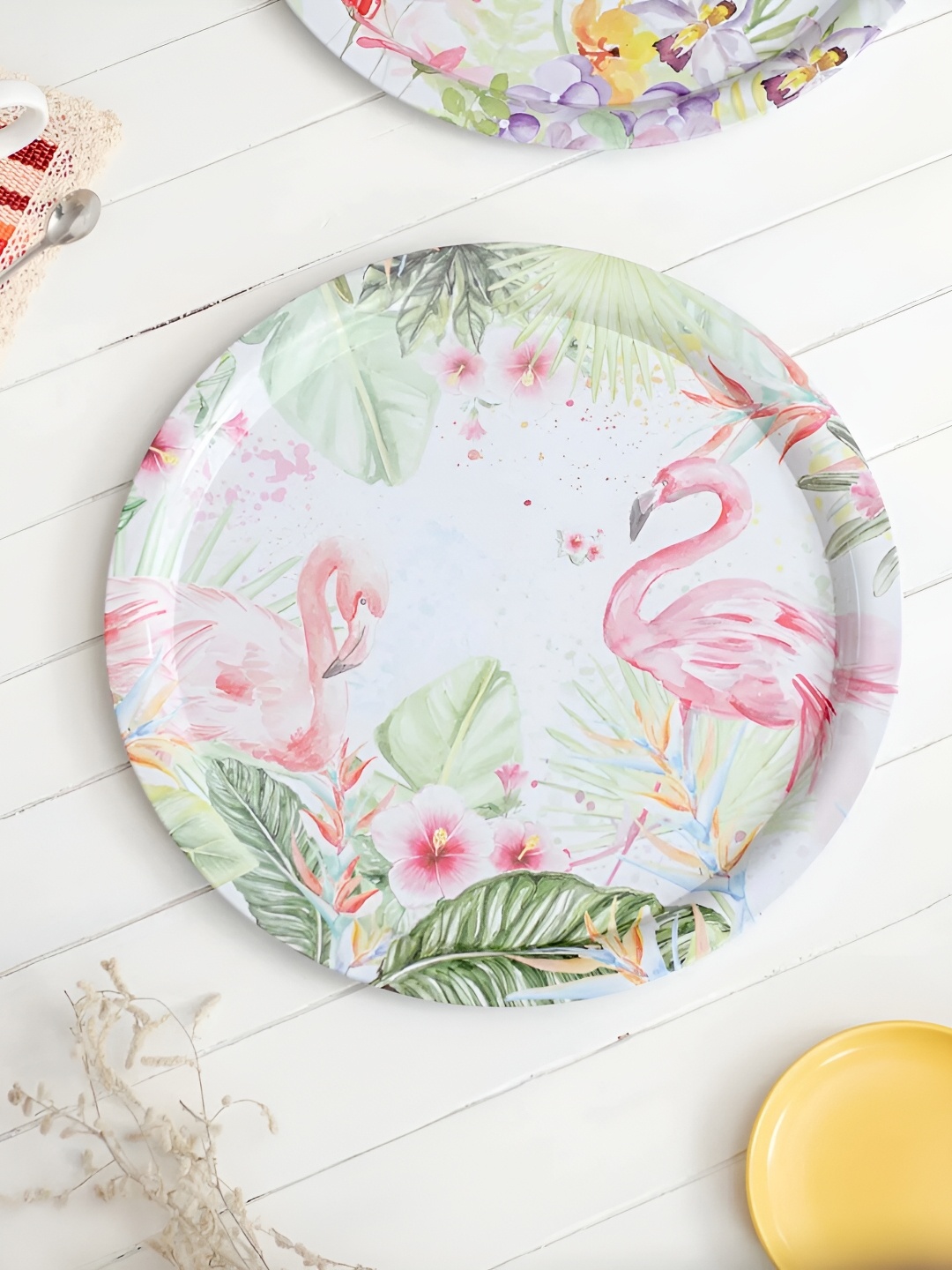 

THEDECORKART White & Green Printed Matte Finish Plate