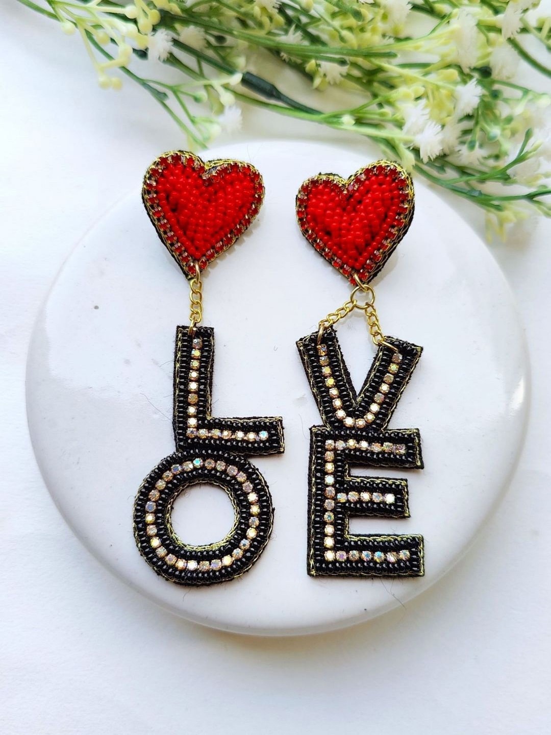 

Crunchy Fashion Beaded Heart Shaped Drop Earrings, Red