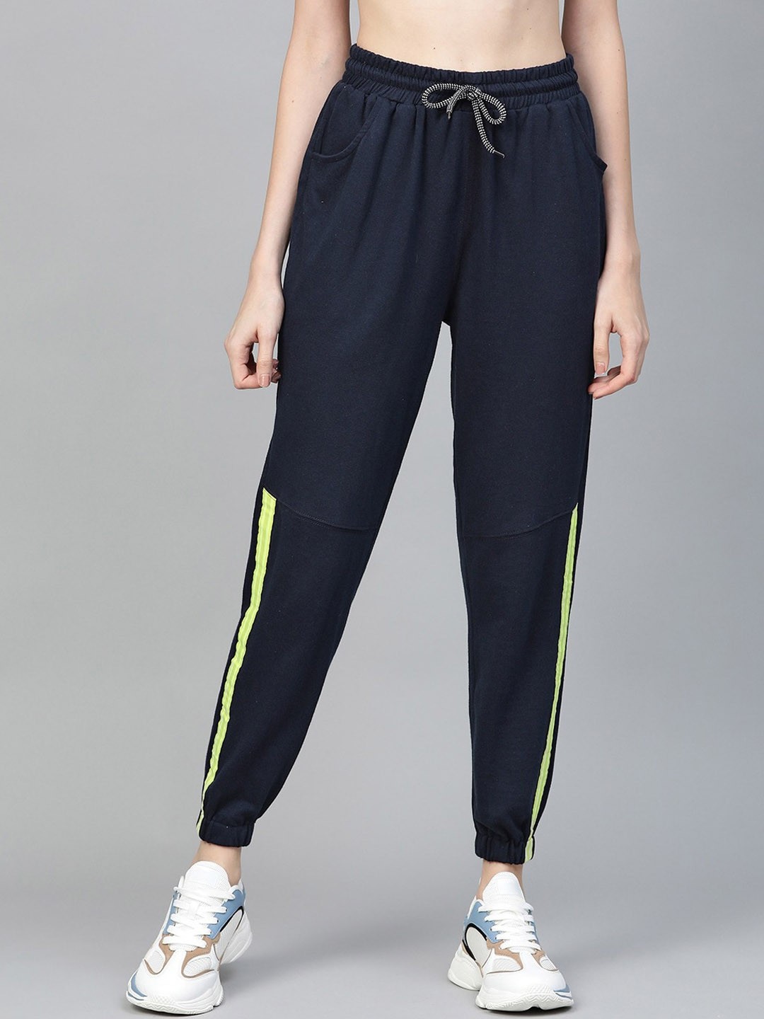 

Hubberholme Women Slim-Fit Mid Rise Joggers, Navy blue