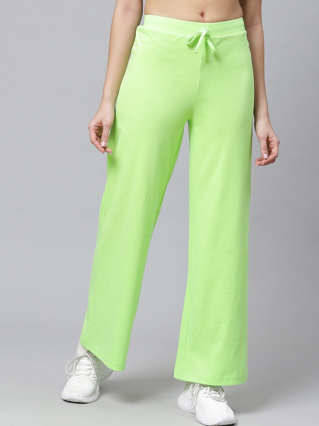 

Hubberholme Women Mid Rise Track Pants, Green