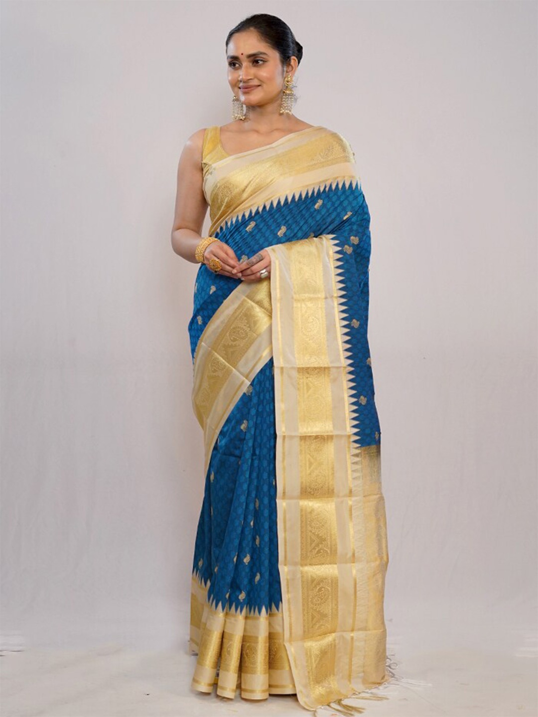 

AllSilks Ethnic Motifs Zari Detailed Pure Silk Kanjeevaram Saree, Blue