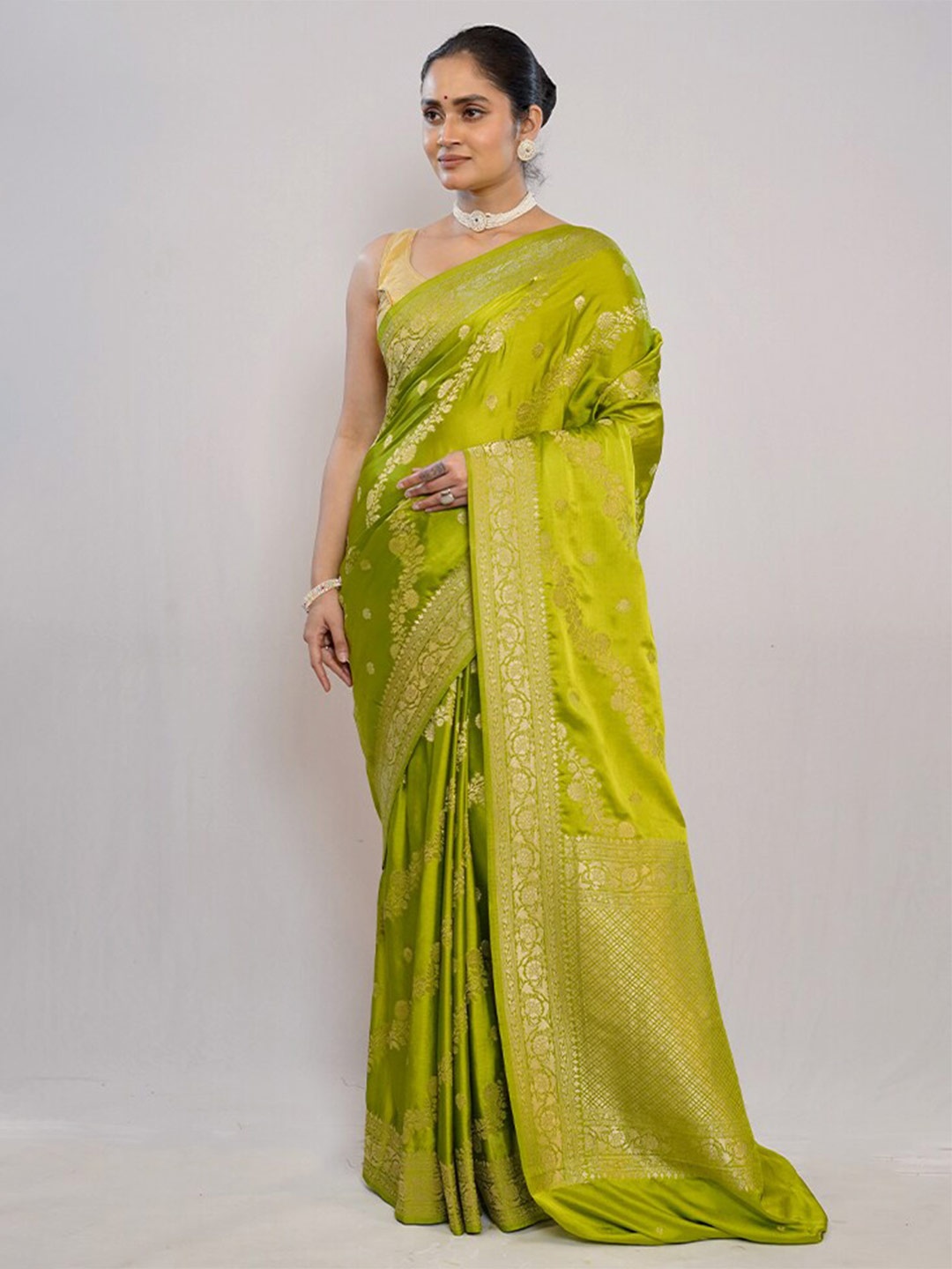 

AllSilks Woven Design Floral Zari Pure Silk Banarasi Saree, Green