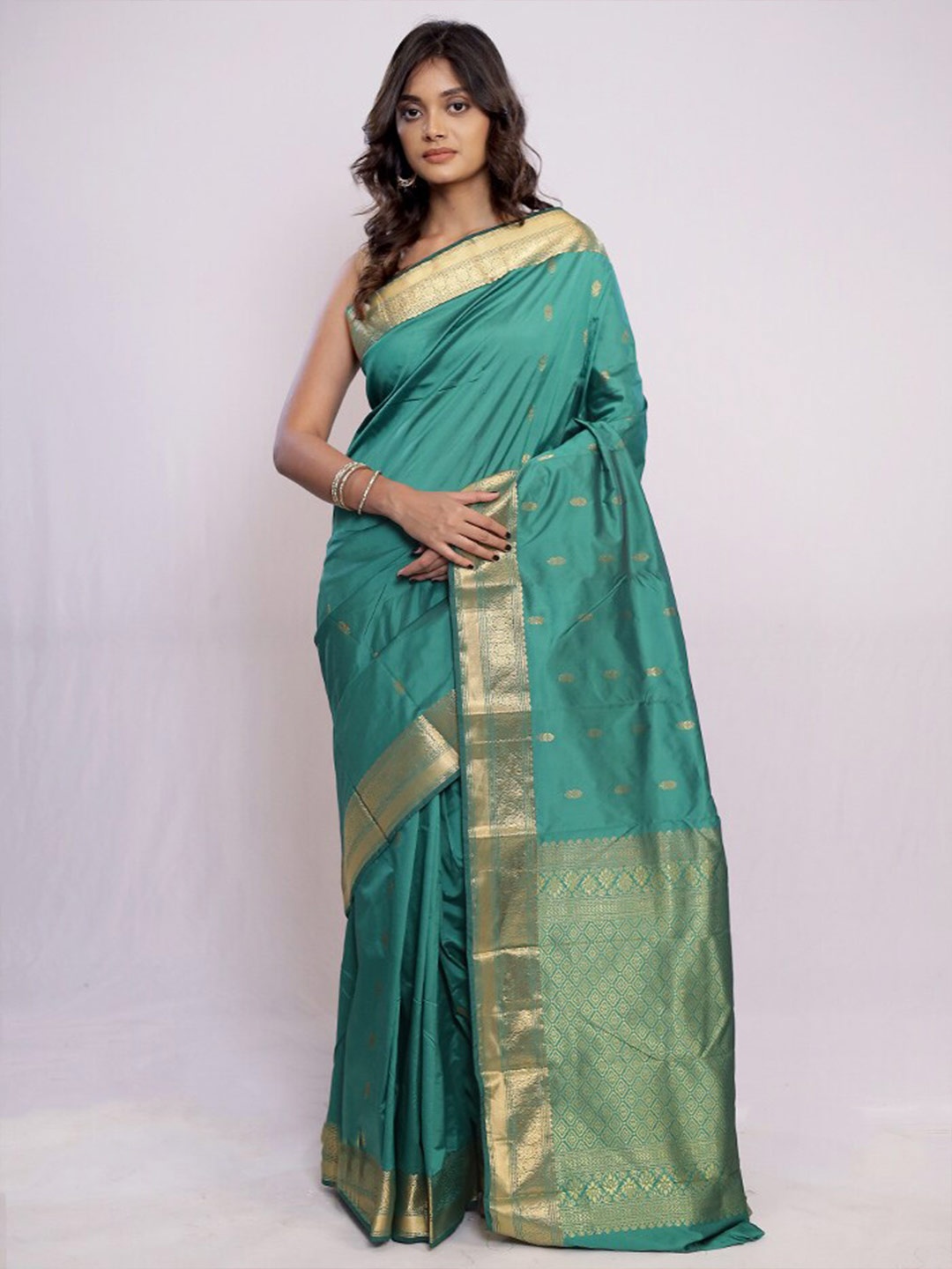 

AllSilks Ethnic Motifs Woven Design Zari Pure Silk Kanjeevaram Saree, Green