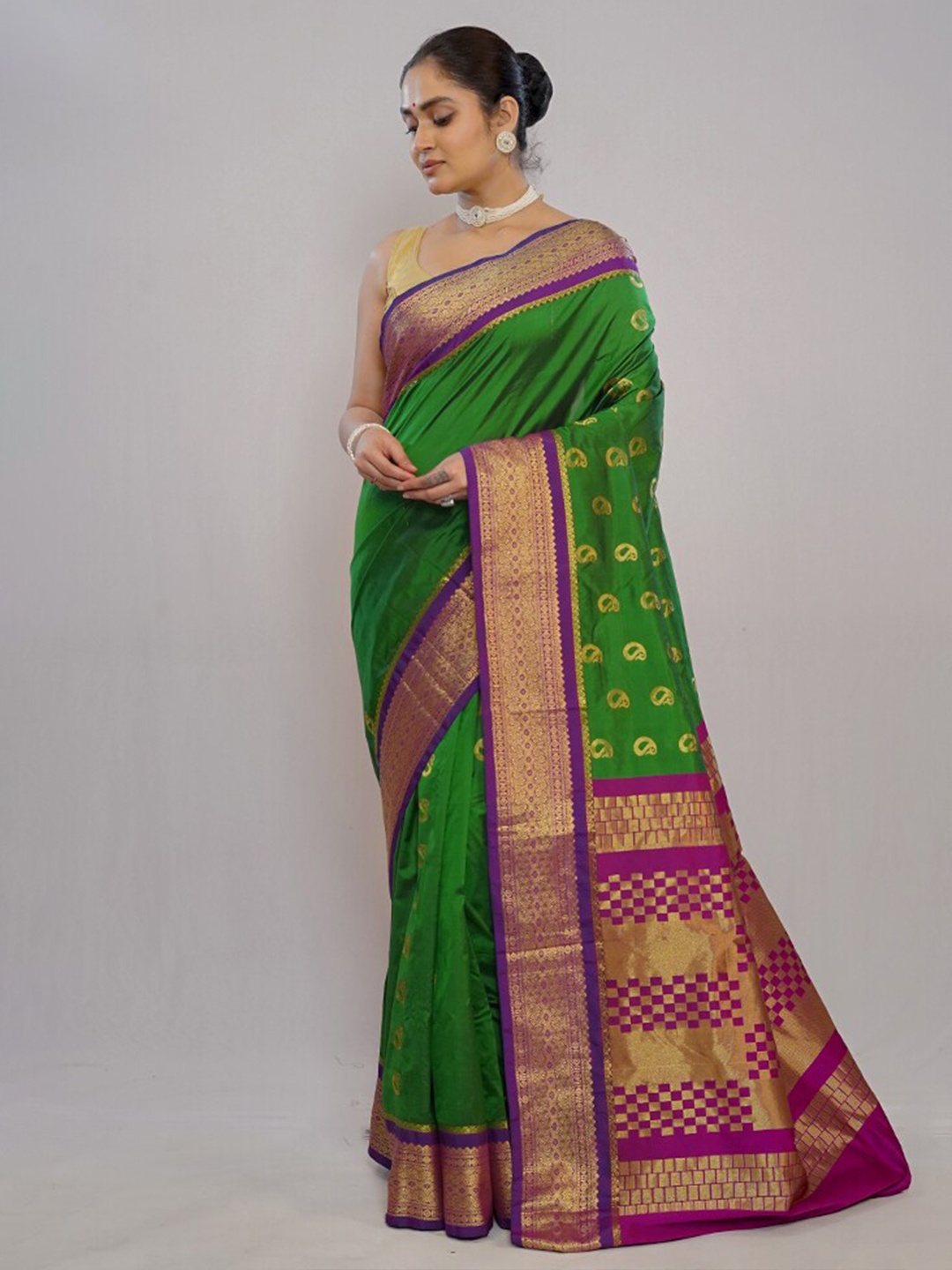 

AllSilks Ethnic Motifs Woven Design Zari Kanjeevaram Pure Silk Saree, Green