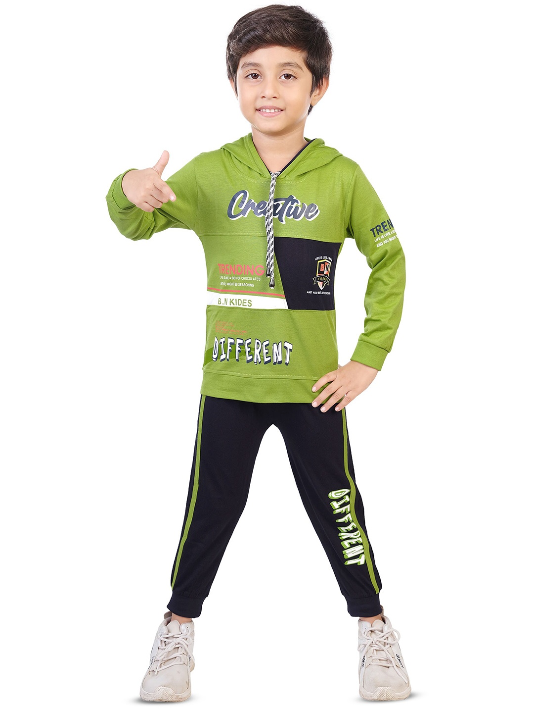 

BAESD Boys Printed Hooded Pure Cotton T-shirt With Joggers, Green