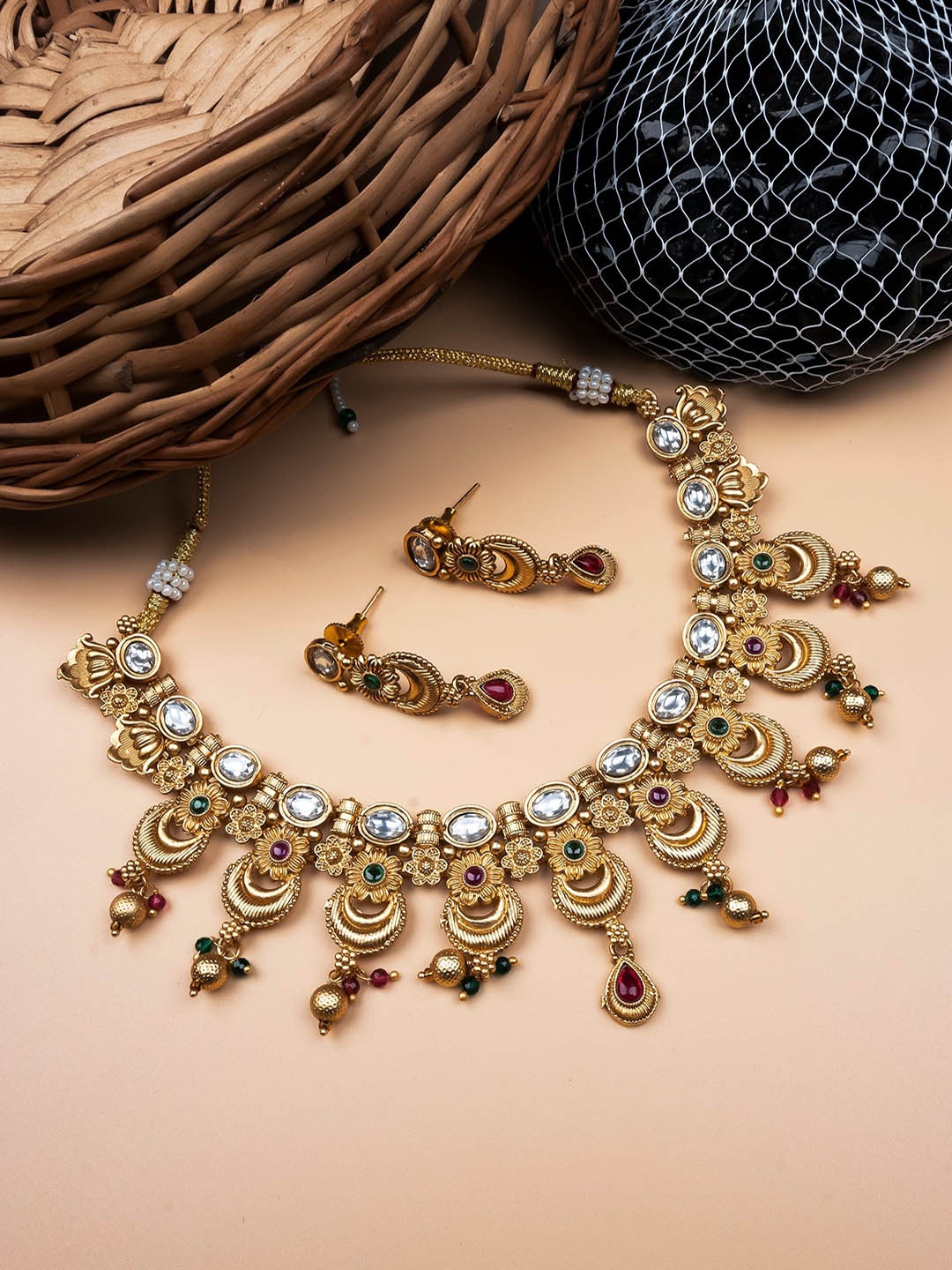 

StileAdda Gold-Plated Stone-Studded & Beaded Kempu Jewellery Set