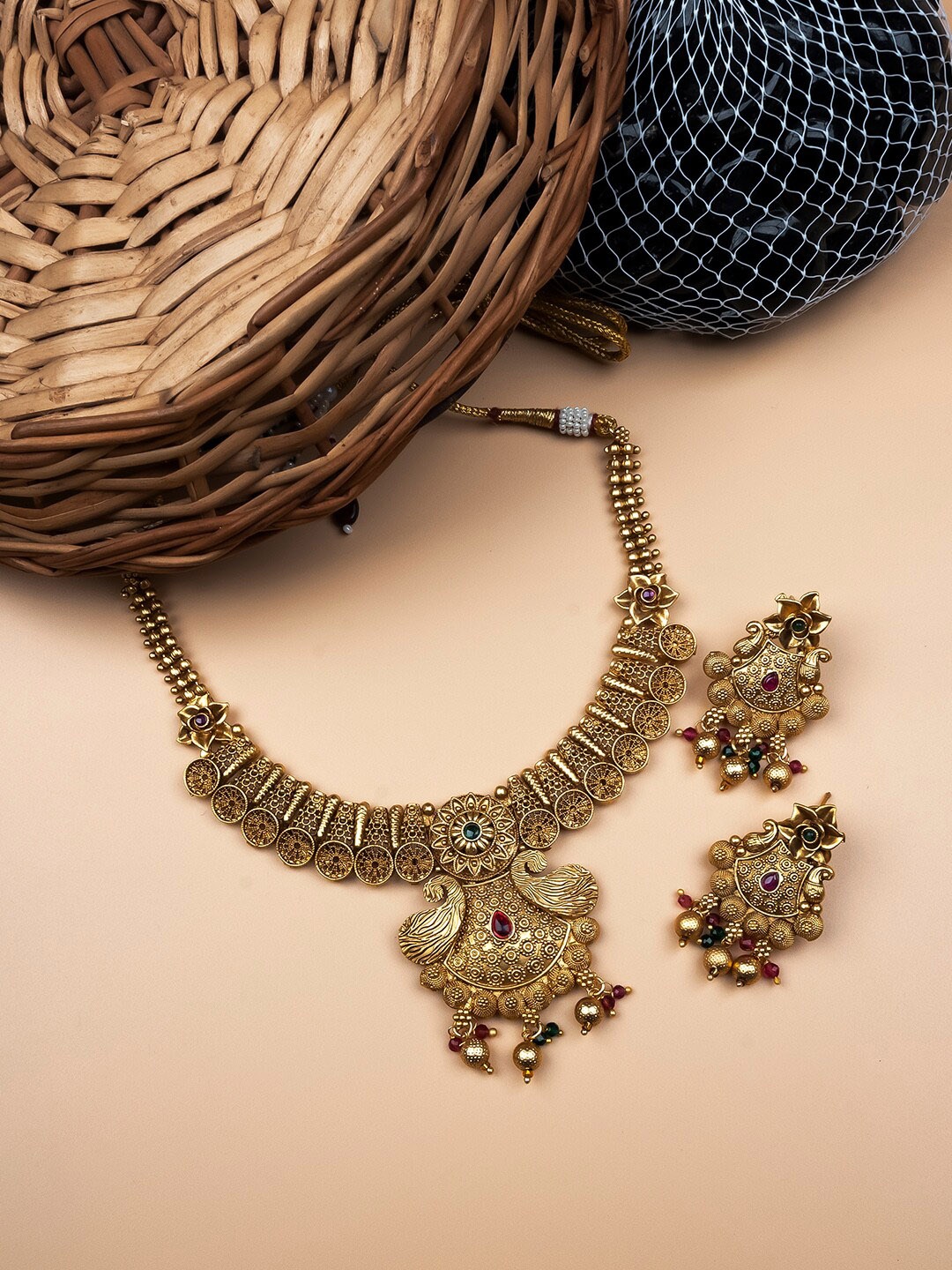 

StileAdda Gold-Plated Stone-Studded Kempu Jewellery Set