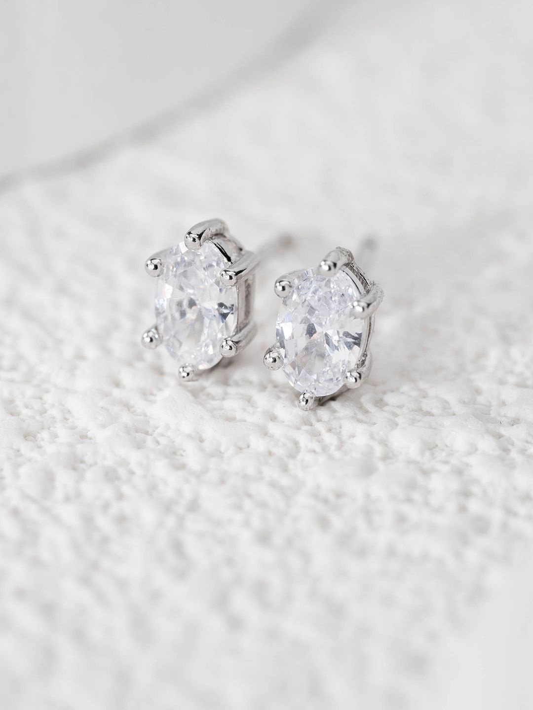 

MISS JO 92.5 Sterling Silver Silver-Plated Contemporary Studs Earrings