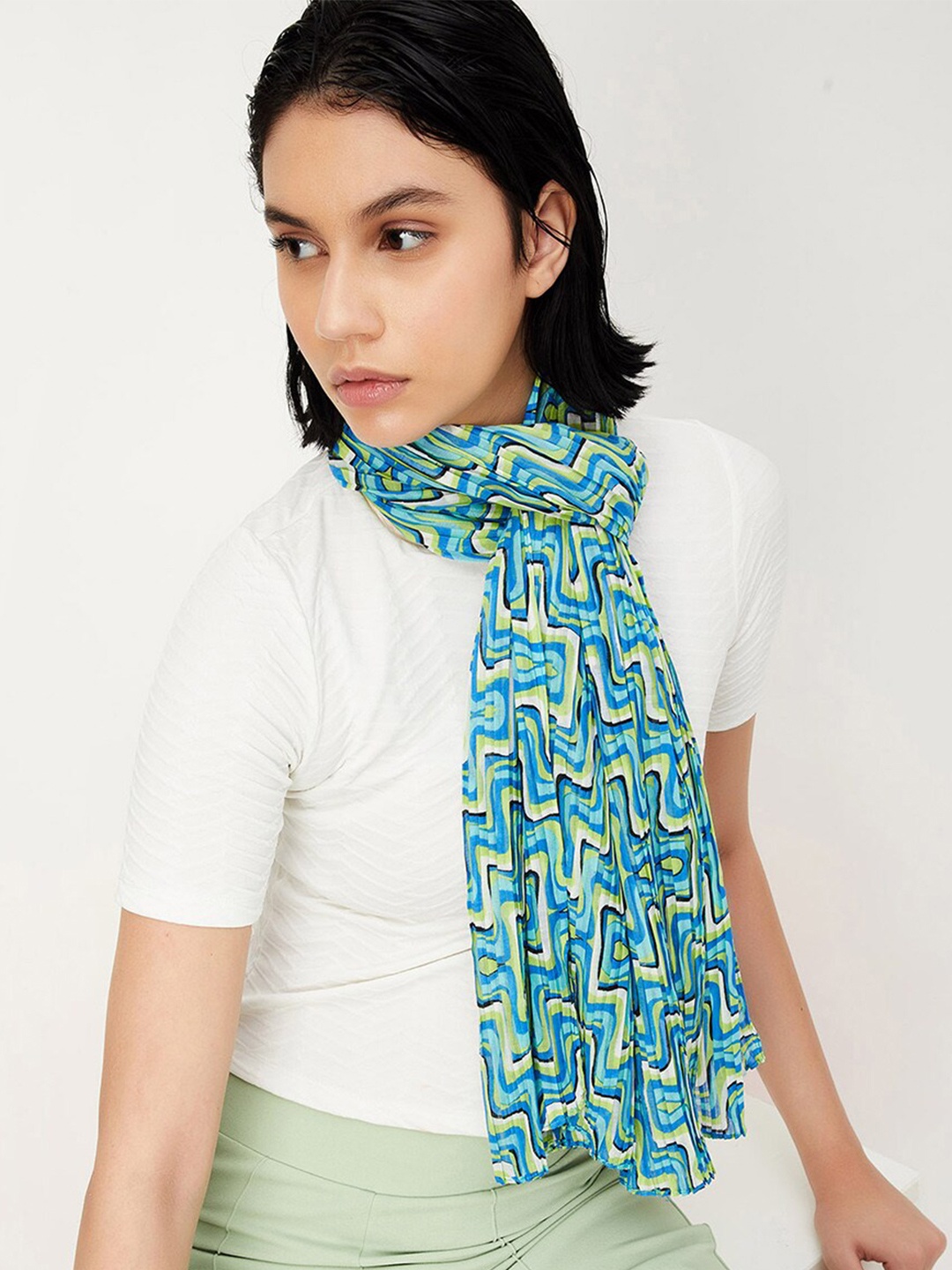 

max Women Printed Scarf, Green