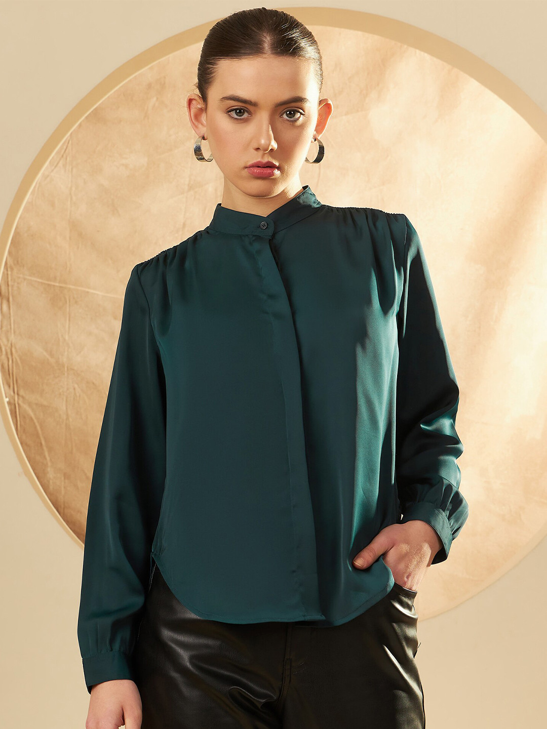 

DENNISON Smart Band Collar Smocked Detail Satin Oversized Shirt, Green