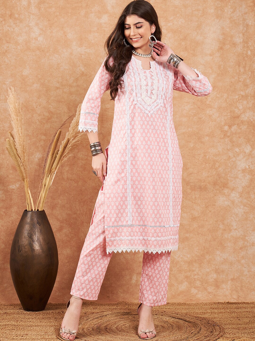 

Anouk Pink Ethnic Motifs Printed Round Neck Regular Kurta with Trousers