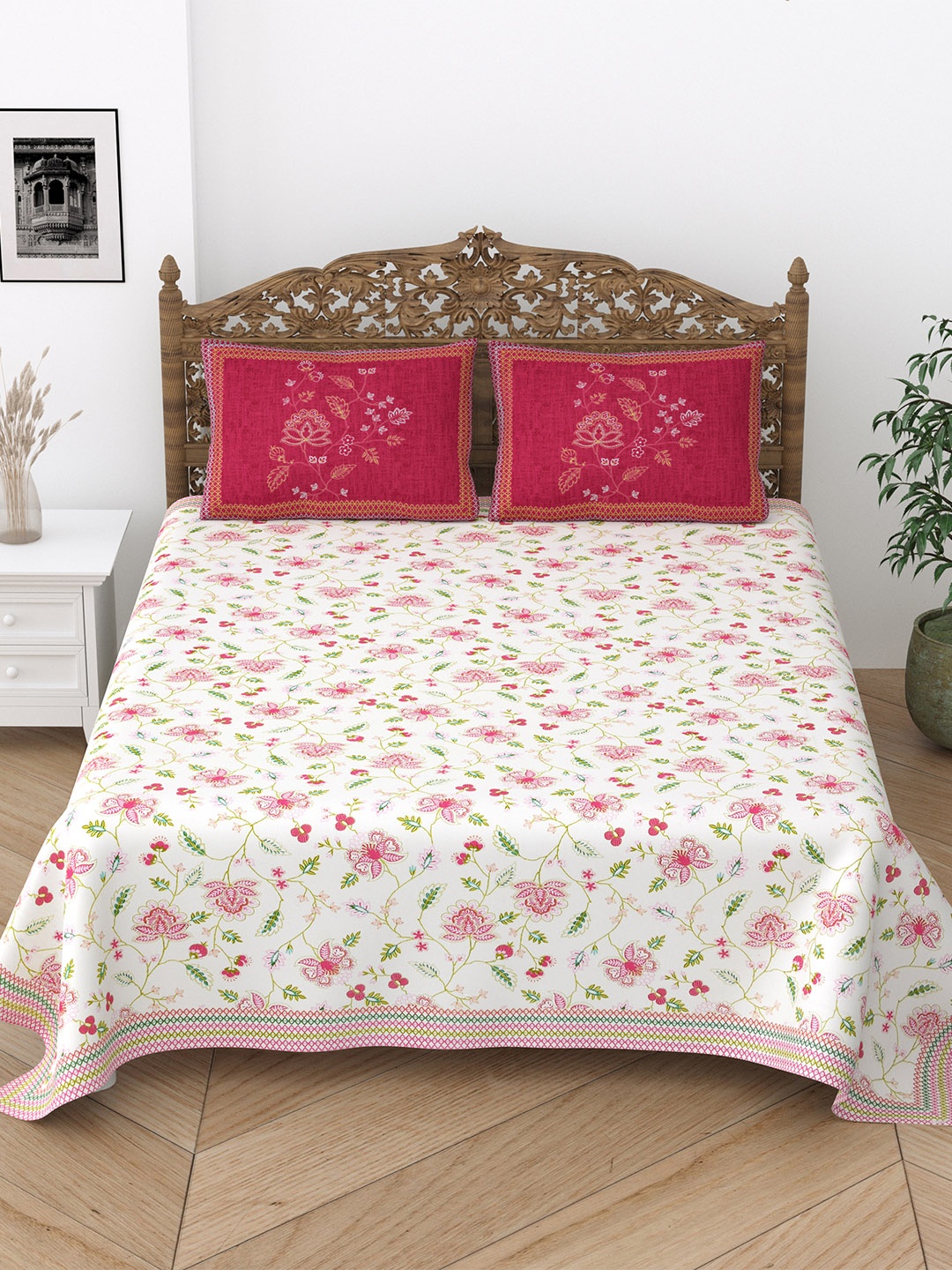 

Serene Decor Brown & White Floral 210 TC King Bedsheet with 2 Pillow Covers