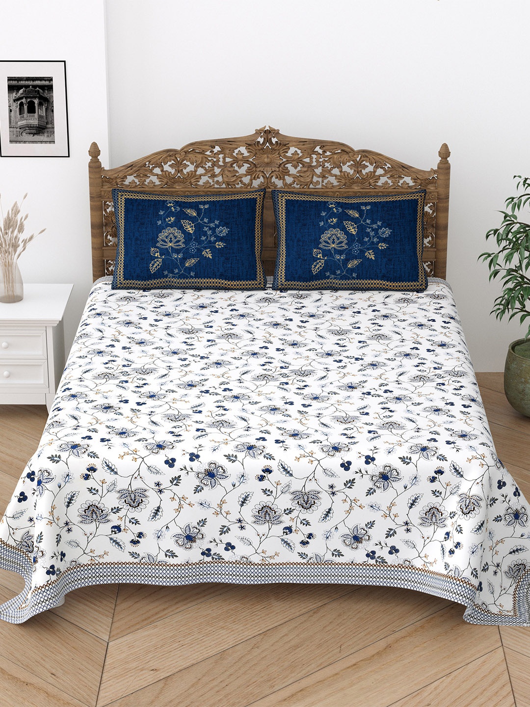 

Serene Decor Pink & White Floral 210 TC King Bedsheet with 2 Pillow Covers