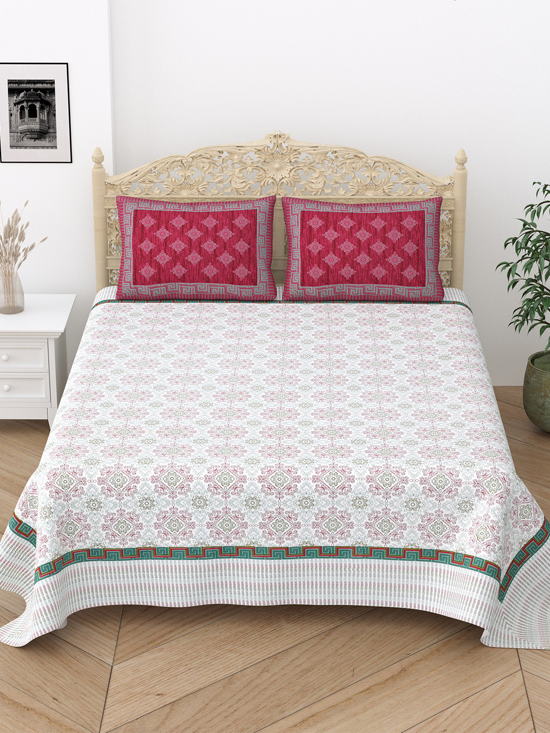 

Serene Decor Beige & Blue Floral 210 TC King Bedsheet with 2 Pillow Covers