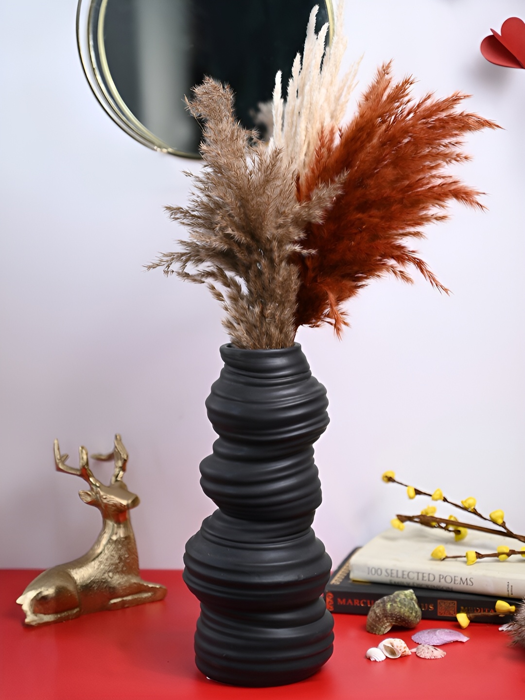 

MARKET99 Black Spiral Pattern Ceramic Vase