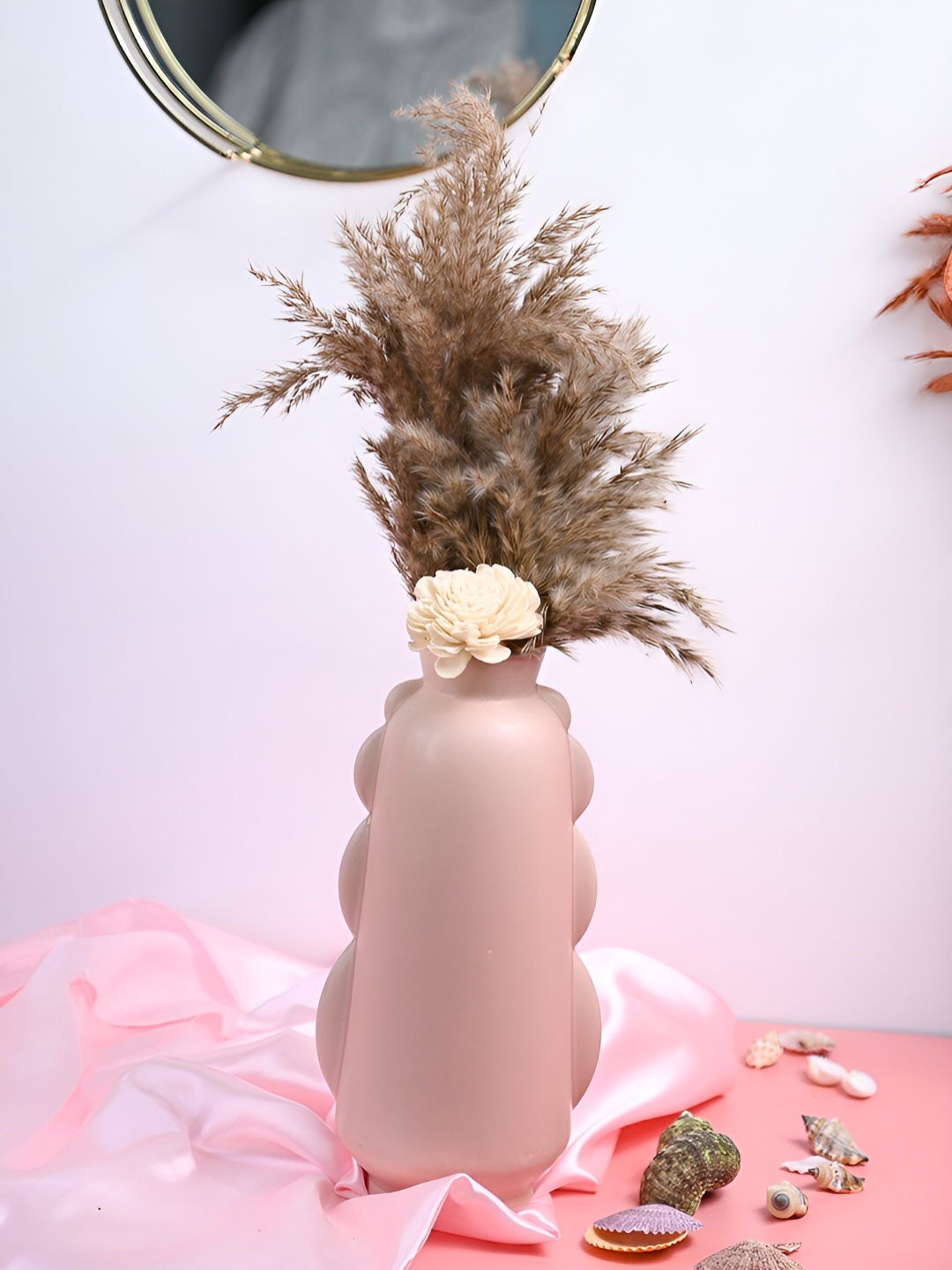 

MARKET99 Peach Asymmetric Ceramic Vase