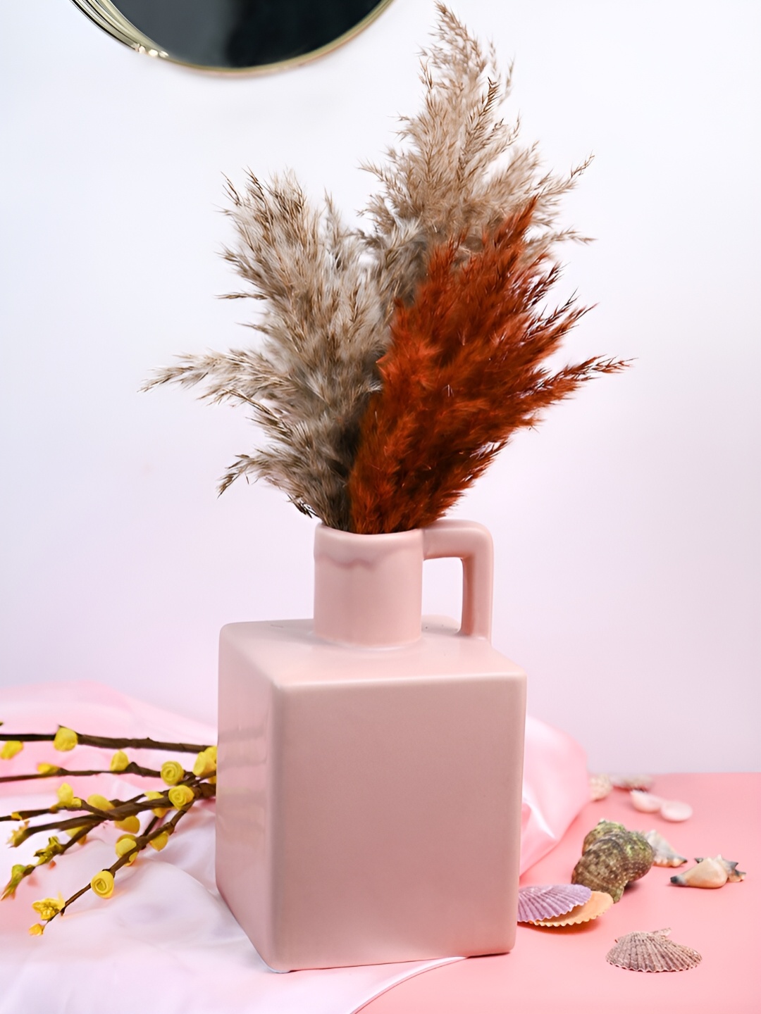 

MARKET99 Peach Asymmetric Ceramic Vase