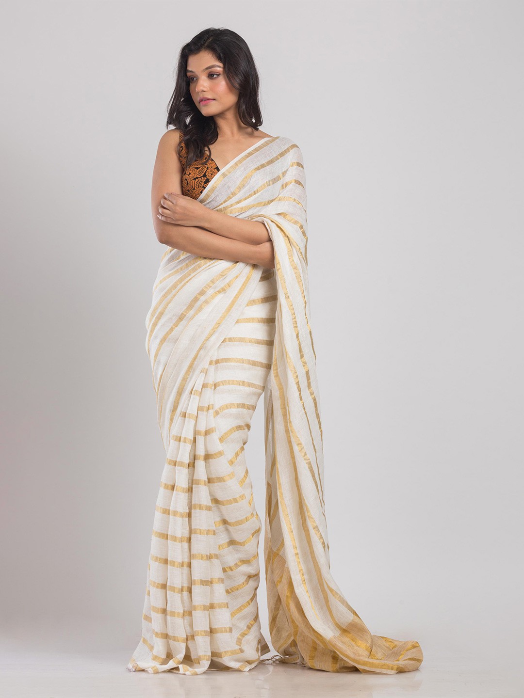 

Angoshobha Striped Woven Design Silk Cotton Saree, White