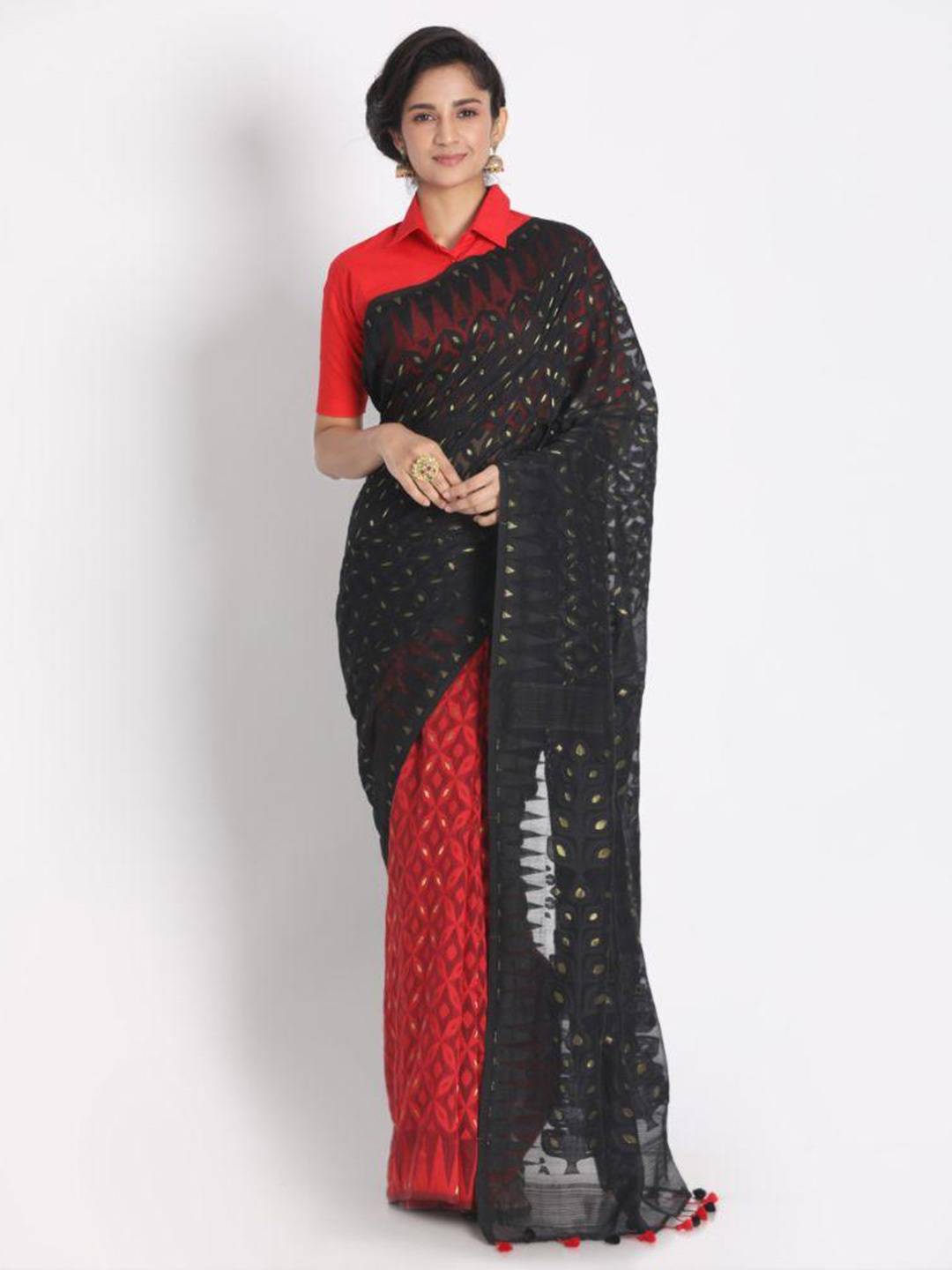 

Angoshobha Woven Design Embellished Silk Cotton Jamdani Saree, Red