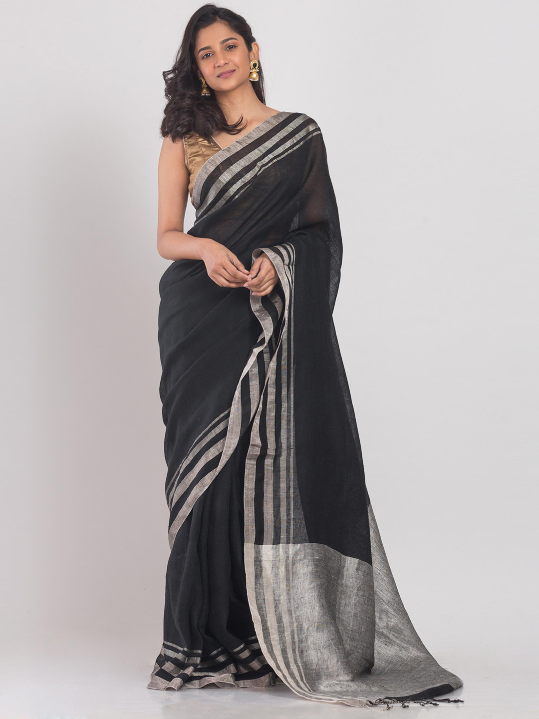 

Angoshobha Colorblocked Zari Pure Linen Saree, Black