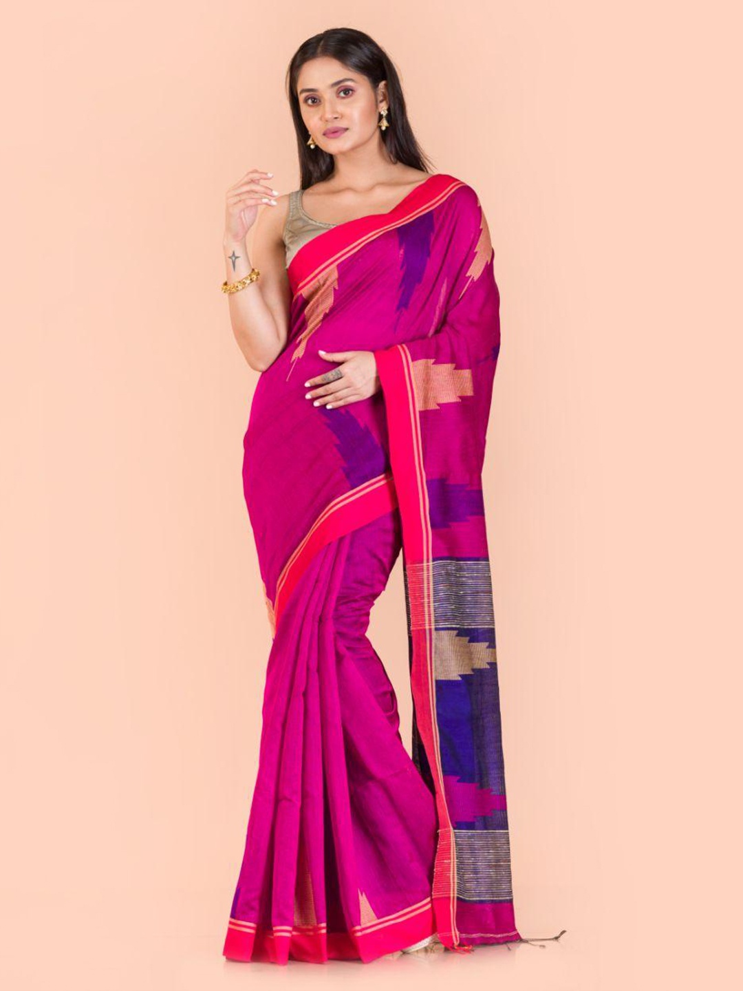 

Angoshobha Abstract Printed Silk Cotton Jamdani Saree, Pink
