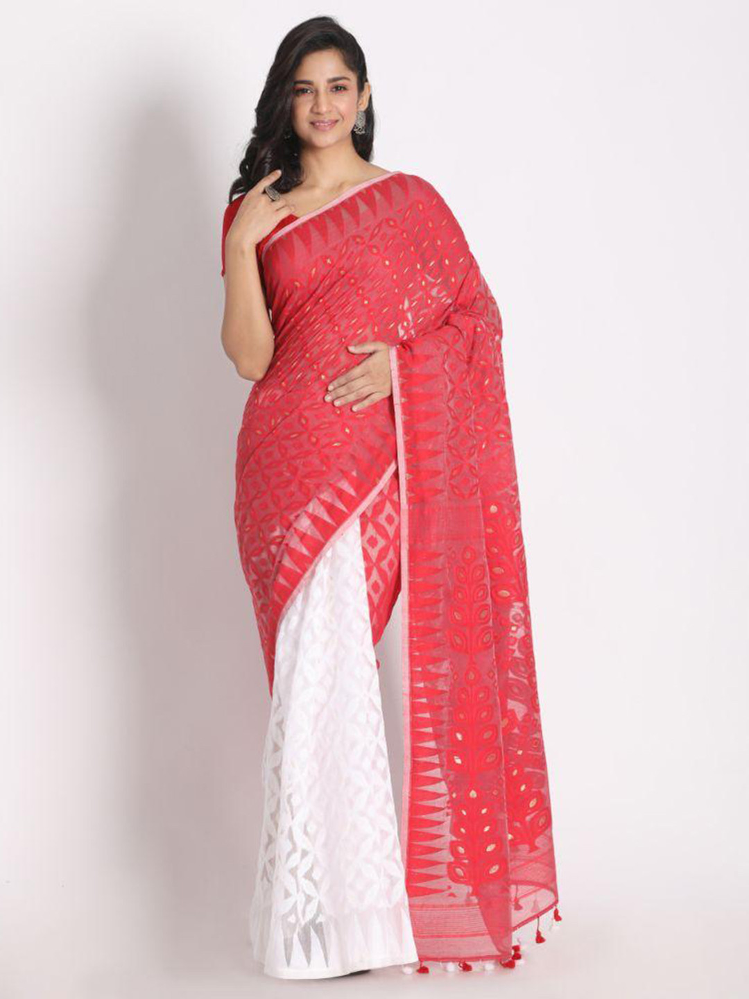 

Angoshobha Geometric Woven Design Silk Cotton Jamdani Saree, White