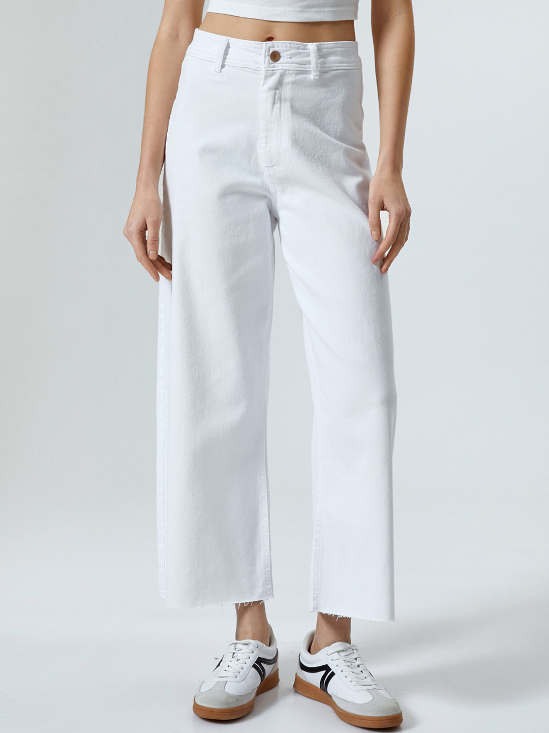 

Koton Women Regular Fit Mid Rise Cotton Jeans, White