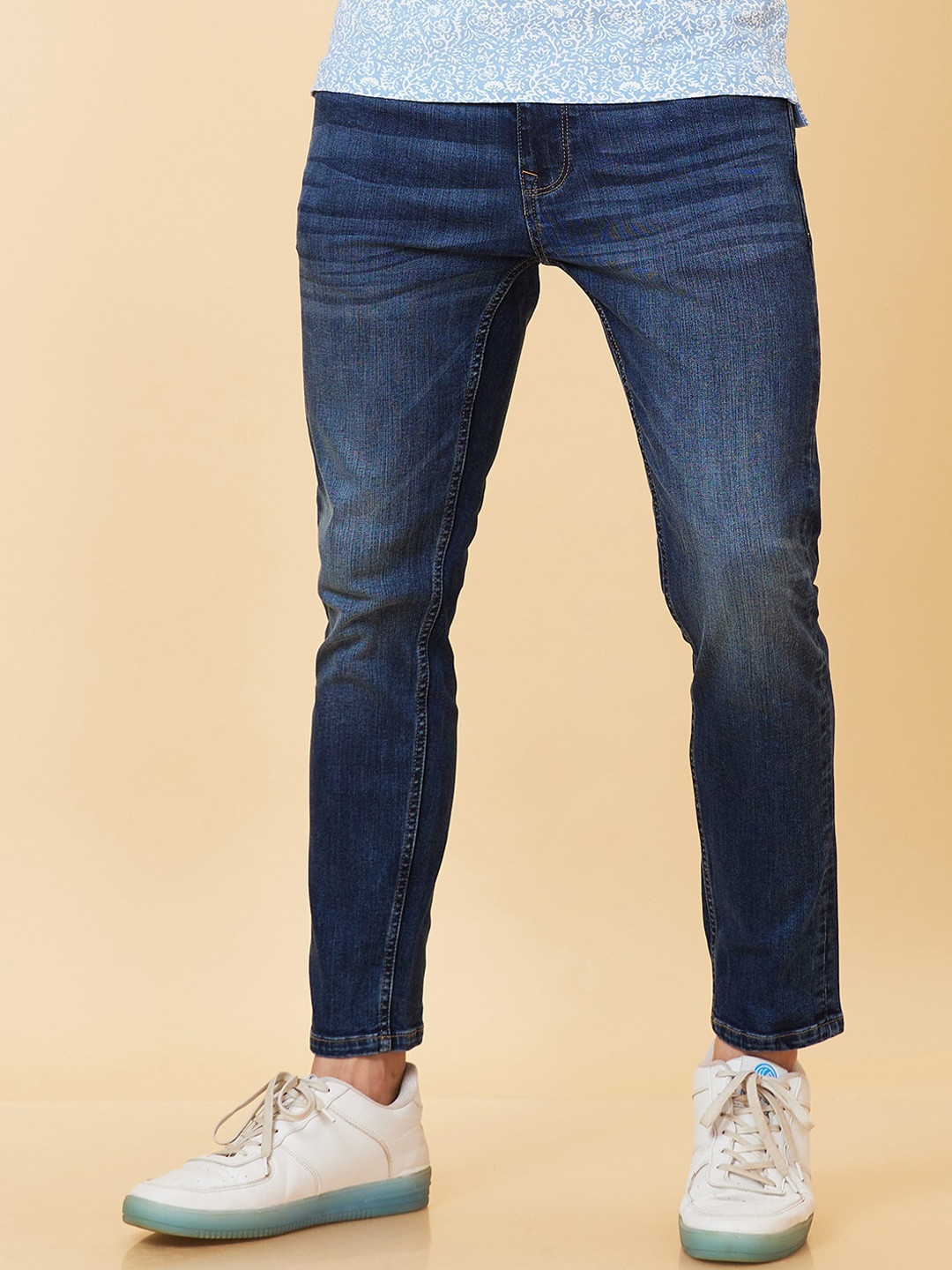 

Being Human Men Light Fade Clean Look Stretchable Jeans, Blue