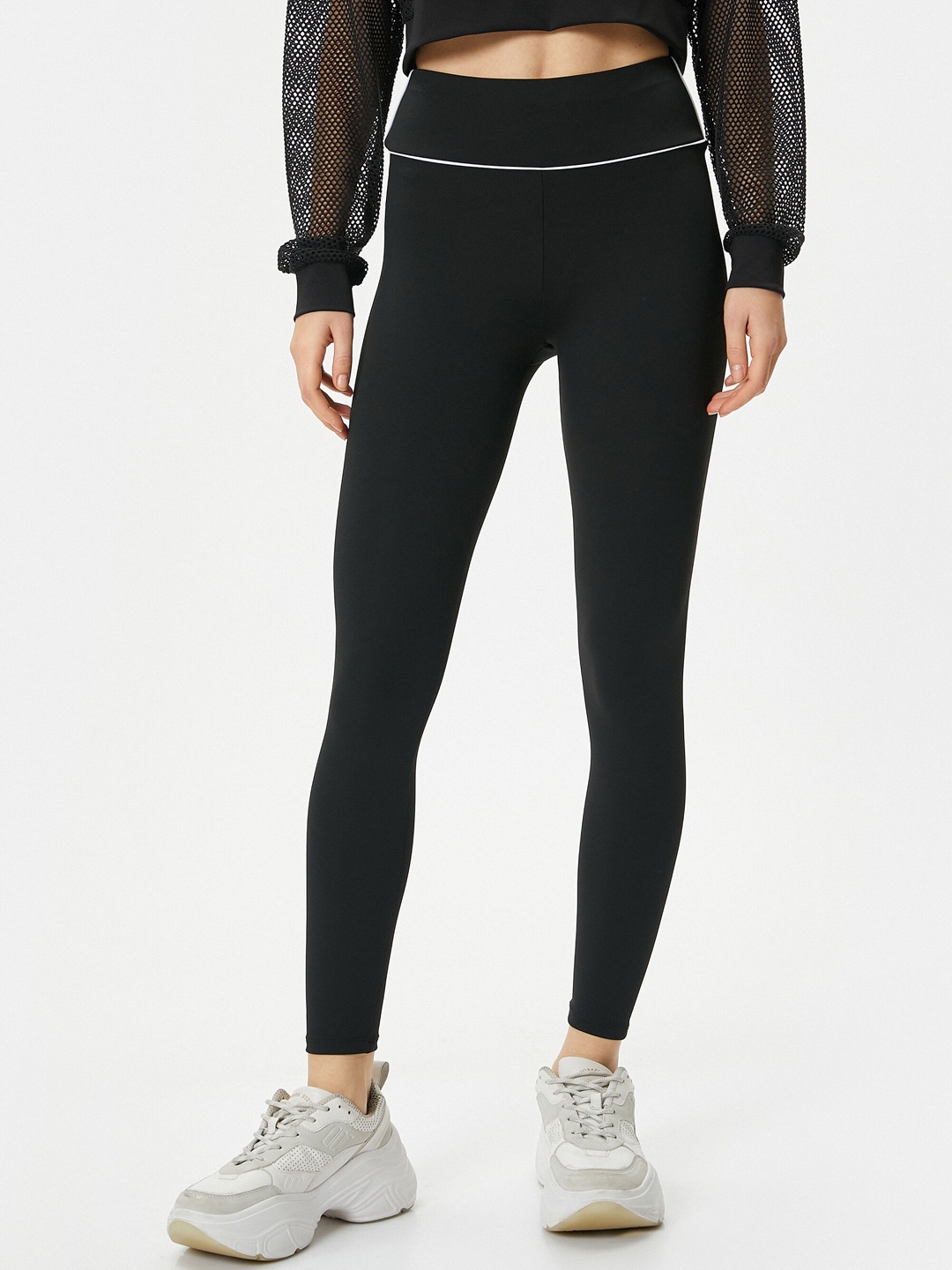 

Koton Women Solid Ankle Length Training Tights, Black