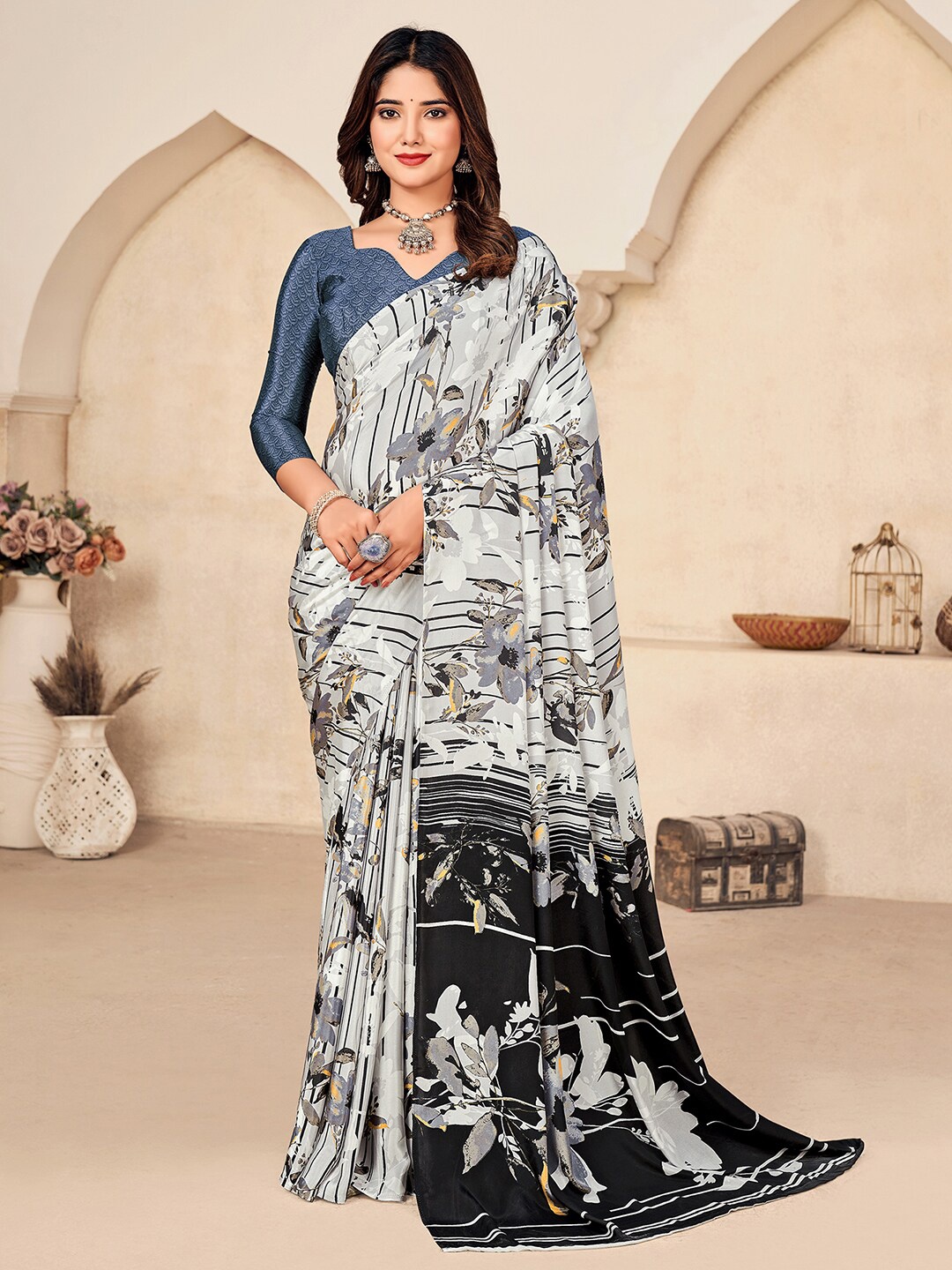 

Mitera Floral Printed Saree, Grey
