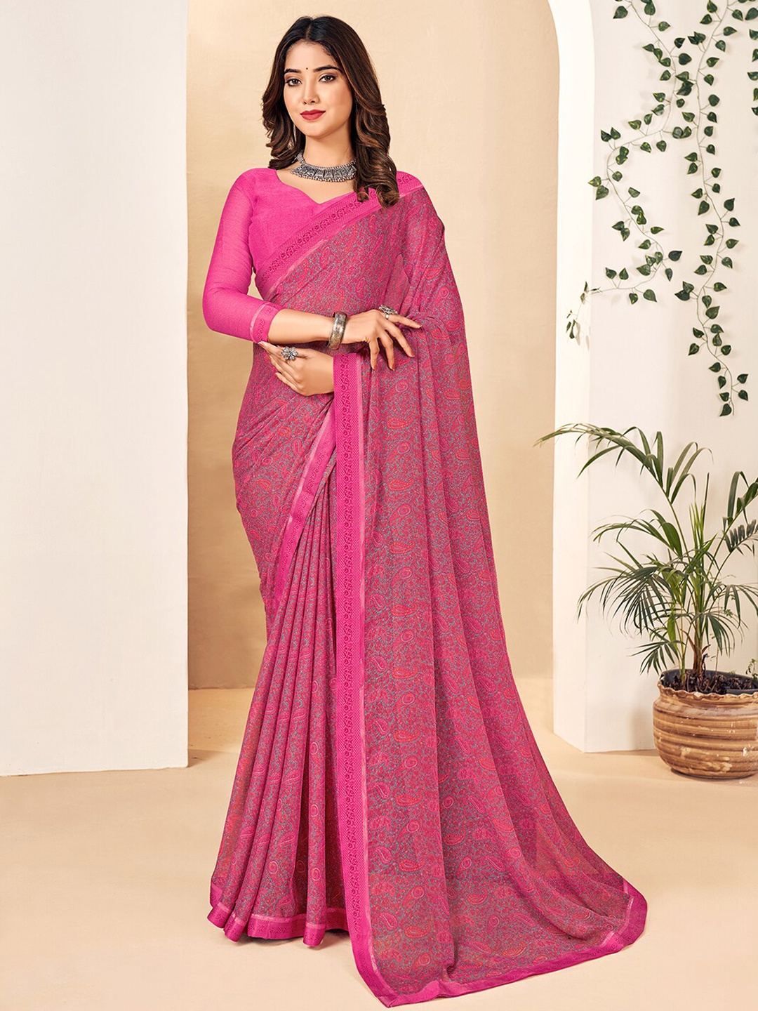 

Mitera Pink & Grey Paisley Printed Sungudi Saree