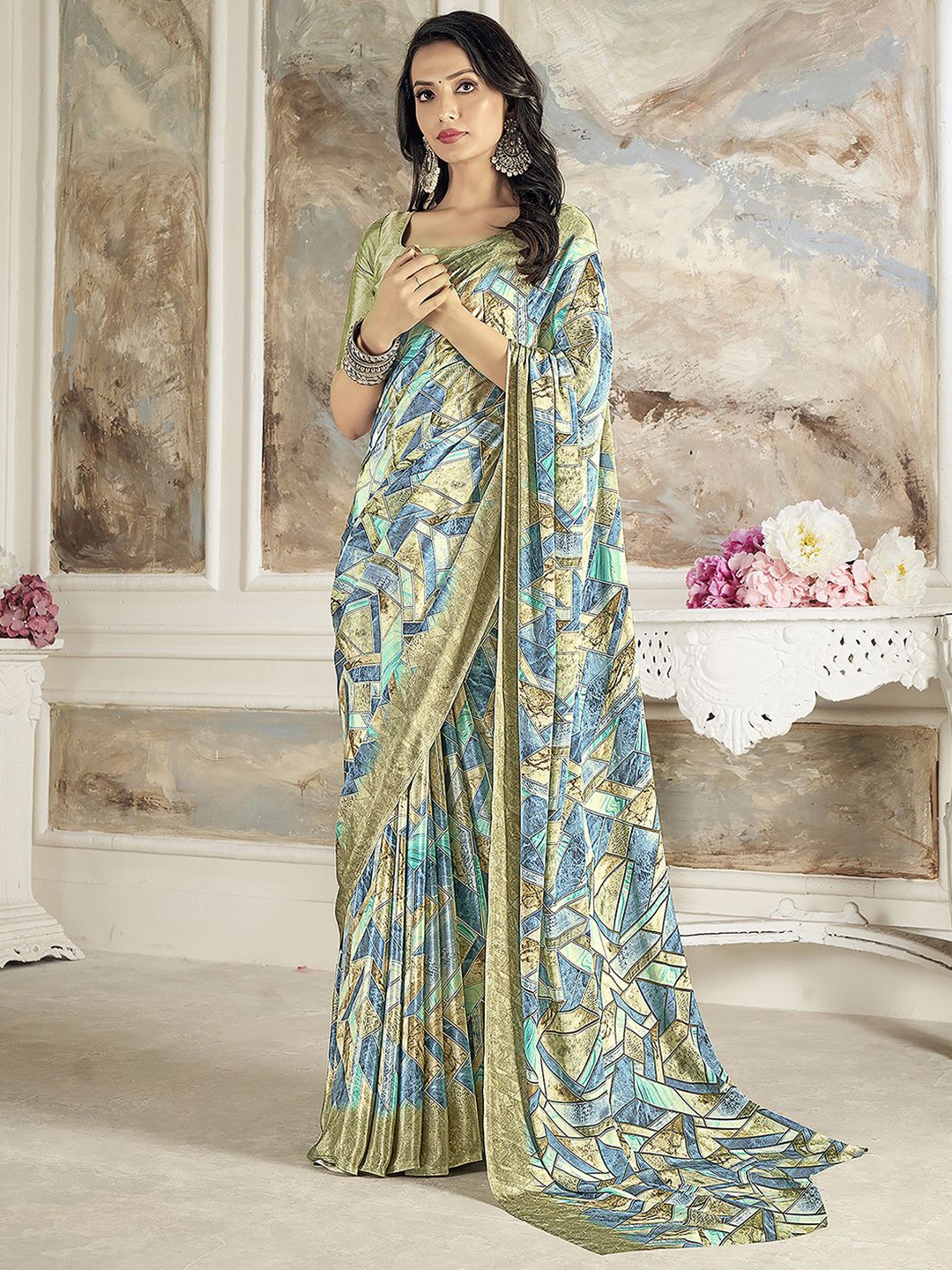 

Mitera Geometric Printed Saree, Green