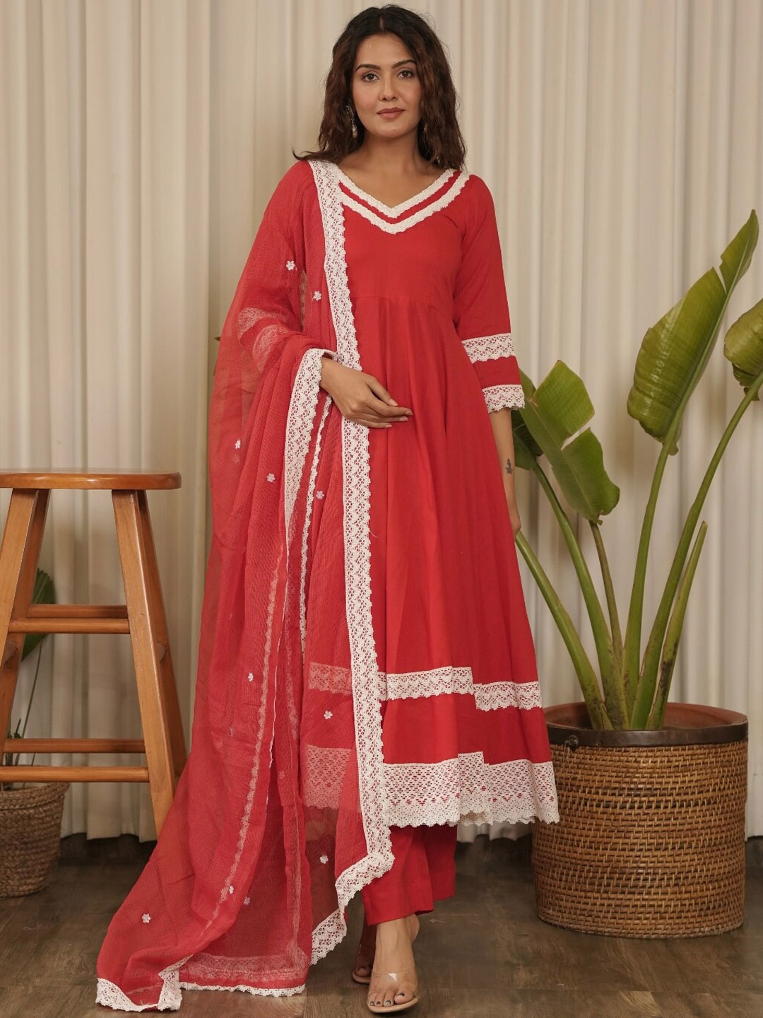 

OneWe V-Neck Lace Detail Pure Cotton Anarkali Kurta With Trousers & Dupatta, Red