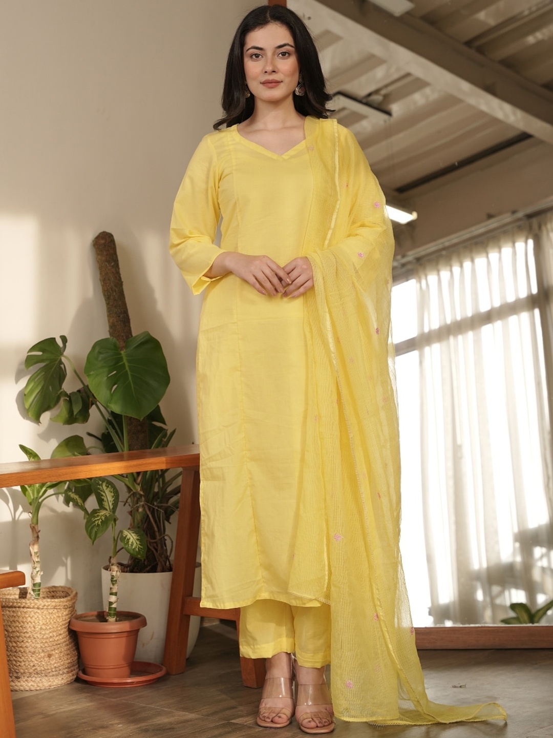

OneWe Sanam Sweetheart Neck Pure Cotton Kurta With Trousers & Dupatta, Yellow