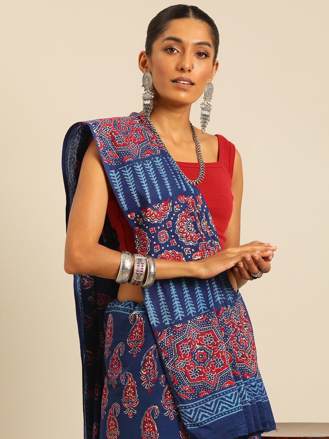 

Taavi Paisley Pure Cotton Block Print Saree, Navy blue
